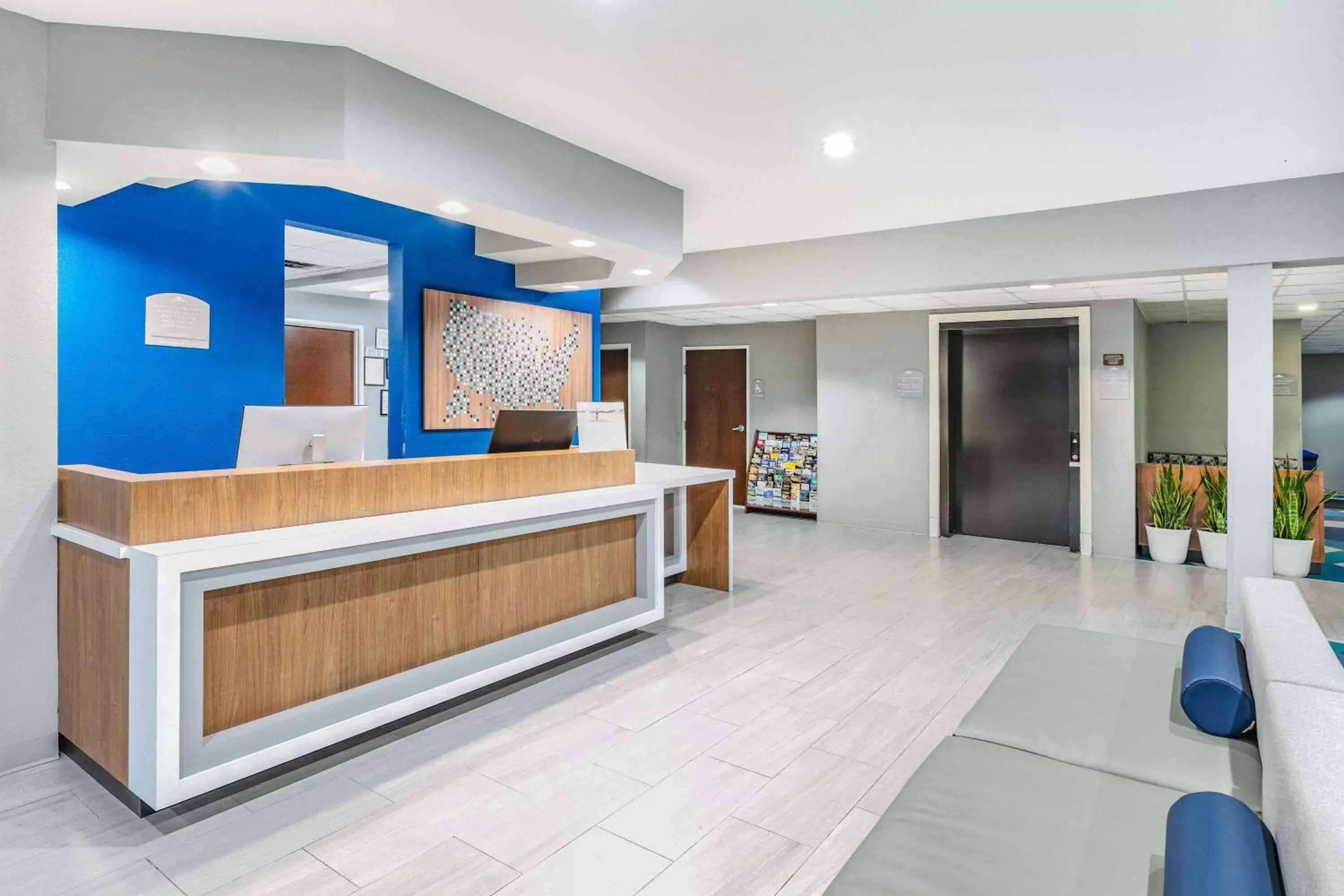 Lobby or reception, Lobby/Reception in Microtel Inn & Suites by Wyndham Austin Airport