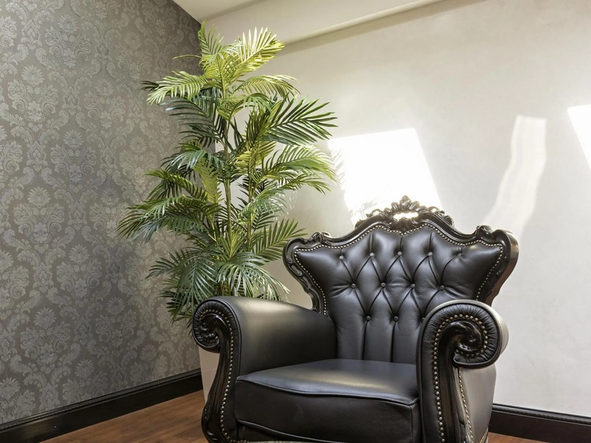 Decorative detail in Nova City Garni Hotel Signature Collection