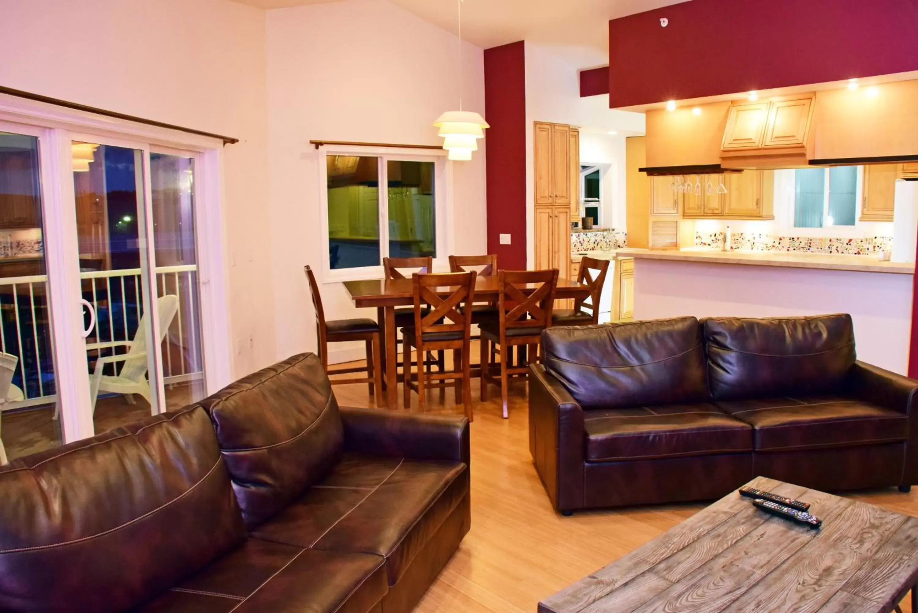 Living room, Seating Area in Longliner Lodge and Suites