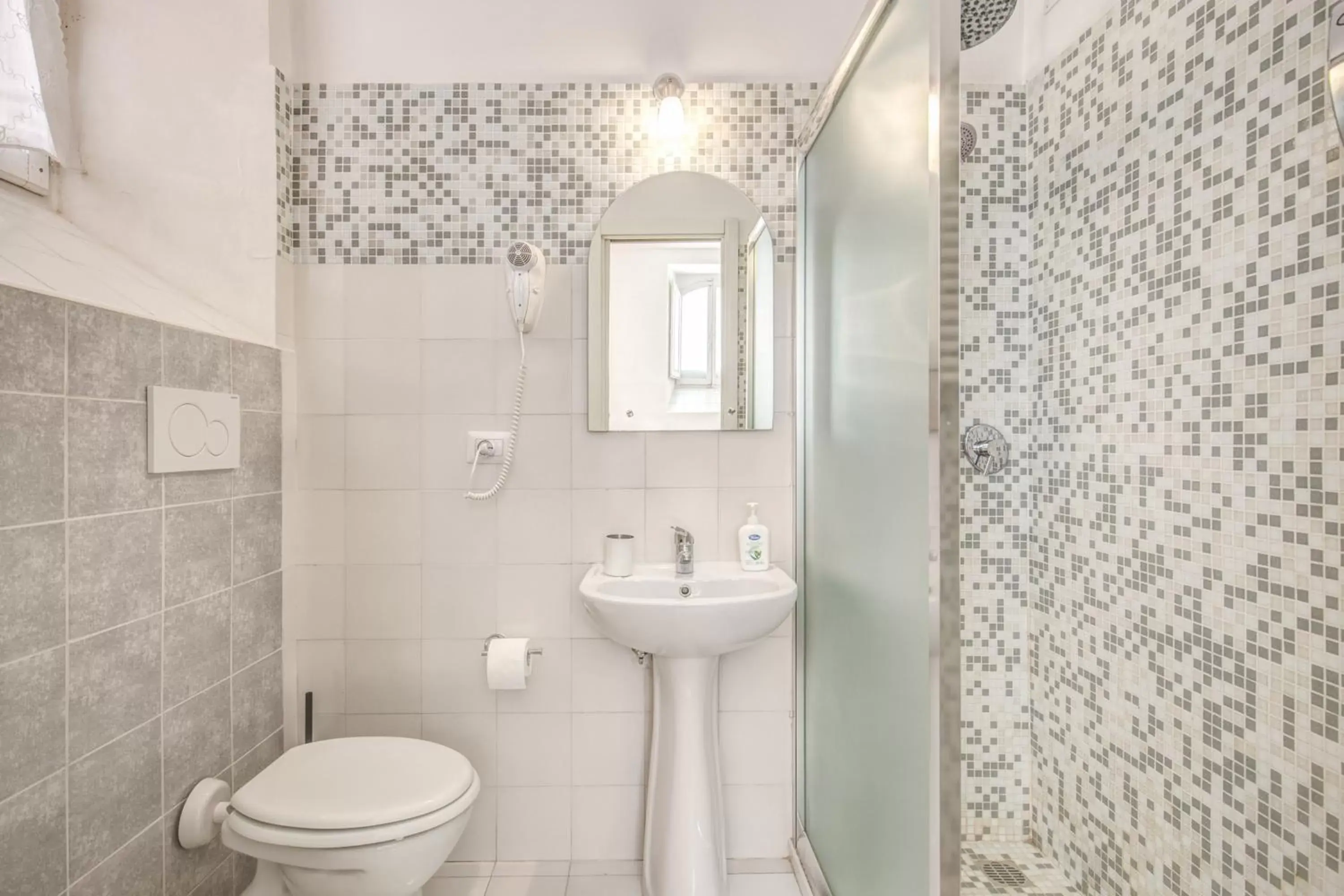 Shower, Bathroom in Relais La Torretta