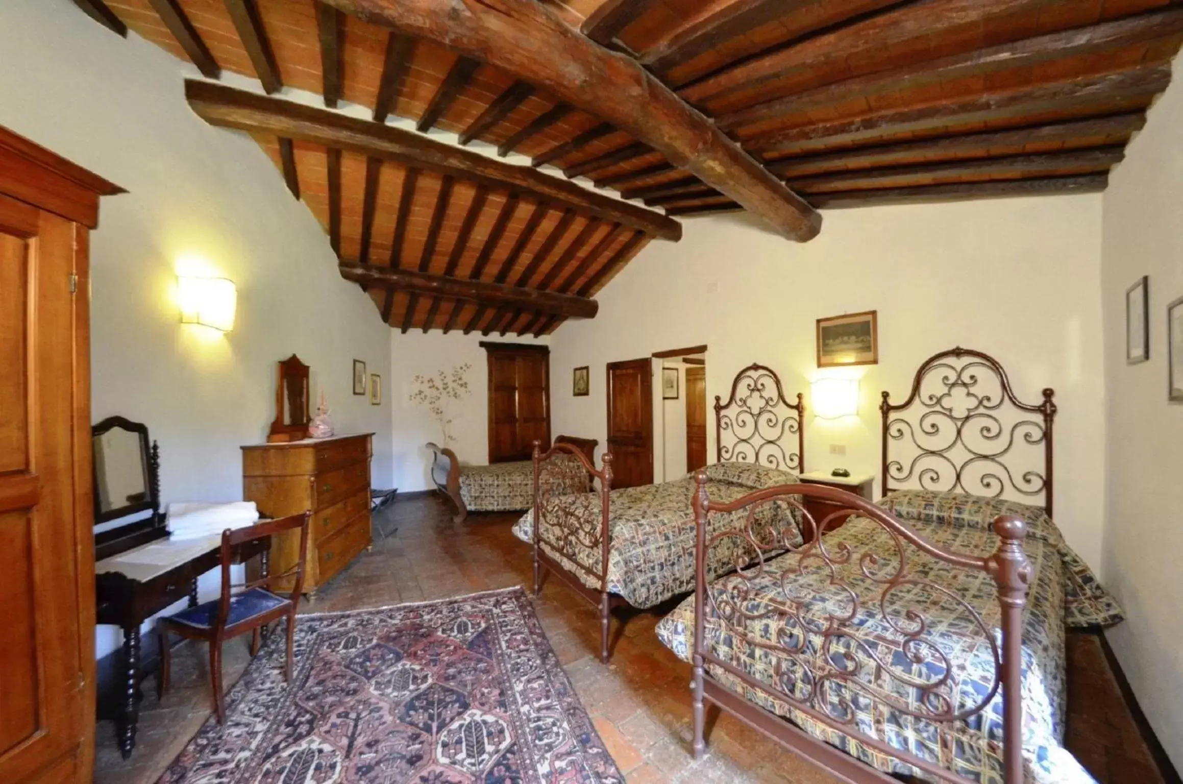 Photo of the whole room, Bed in Residence Il Casale