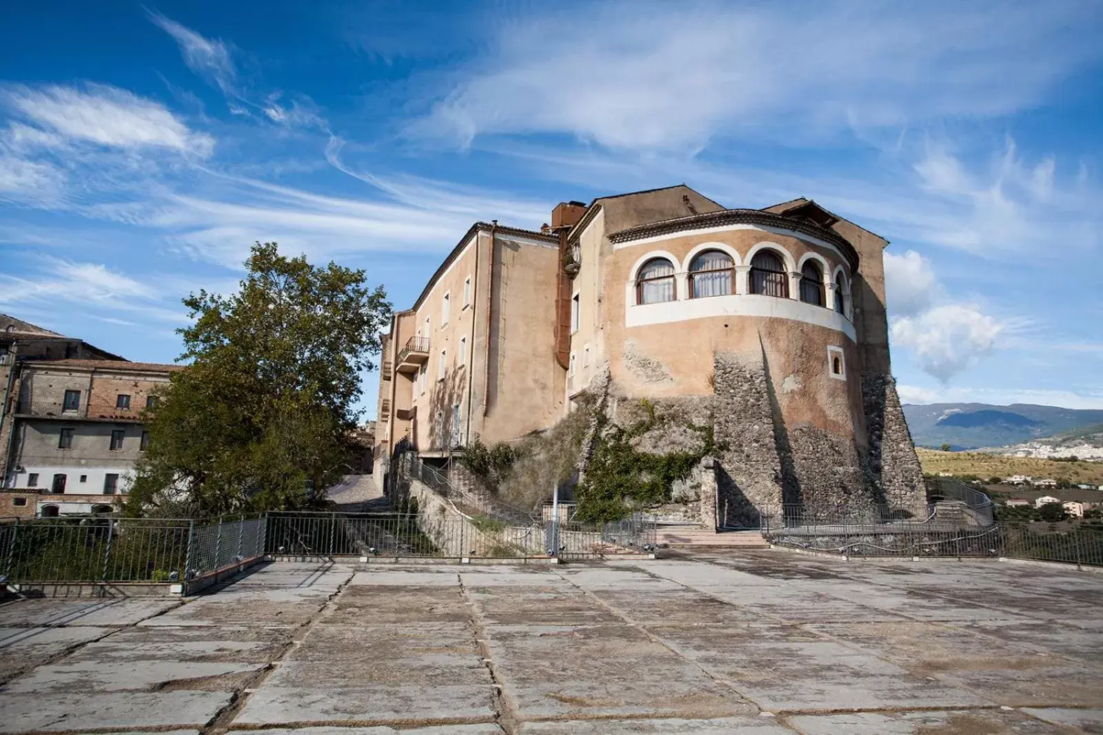 Property Building in Castello di Altomonte