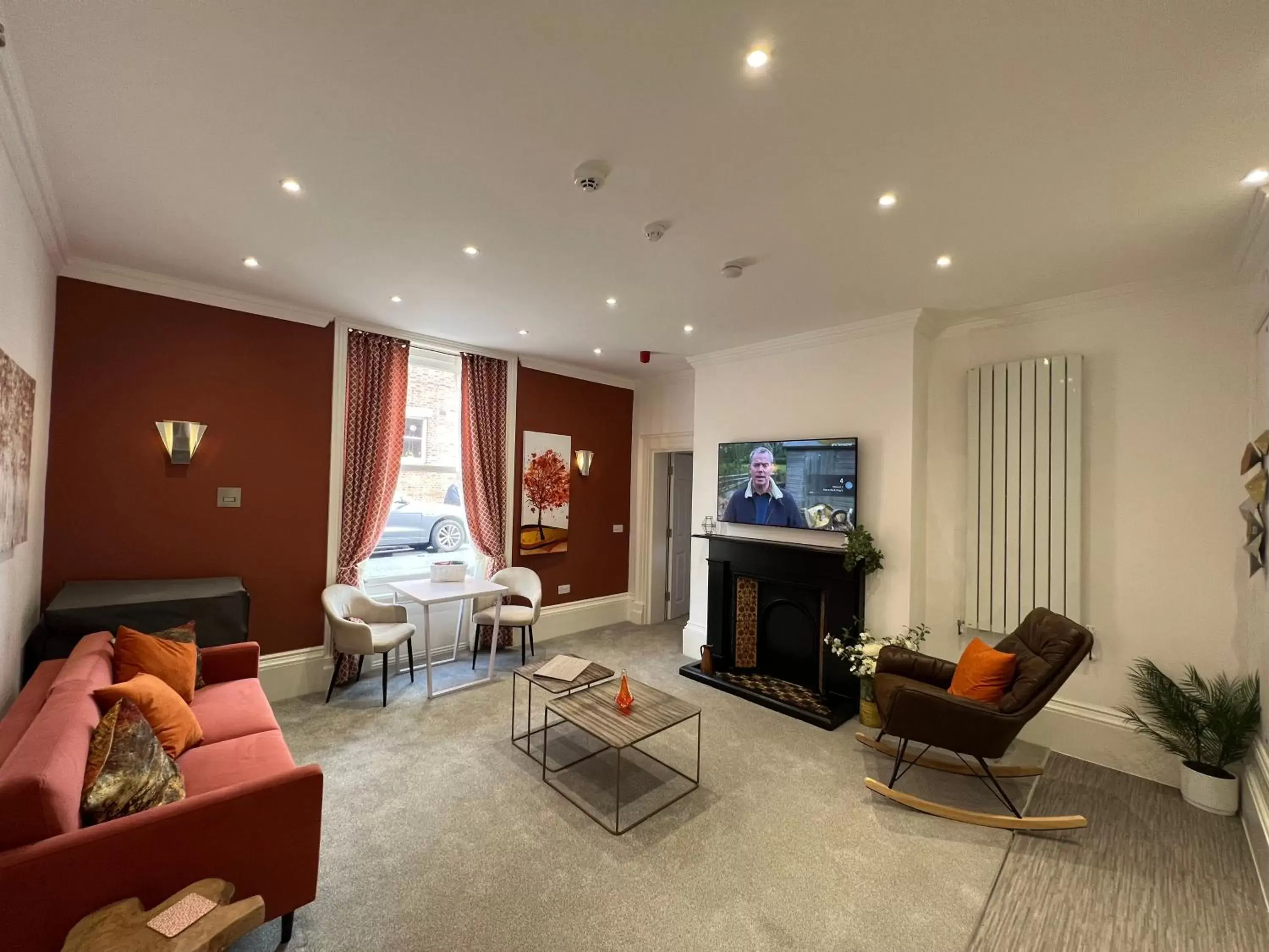 Living room, Seating Area in Winckley Square Residences