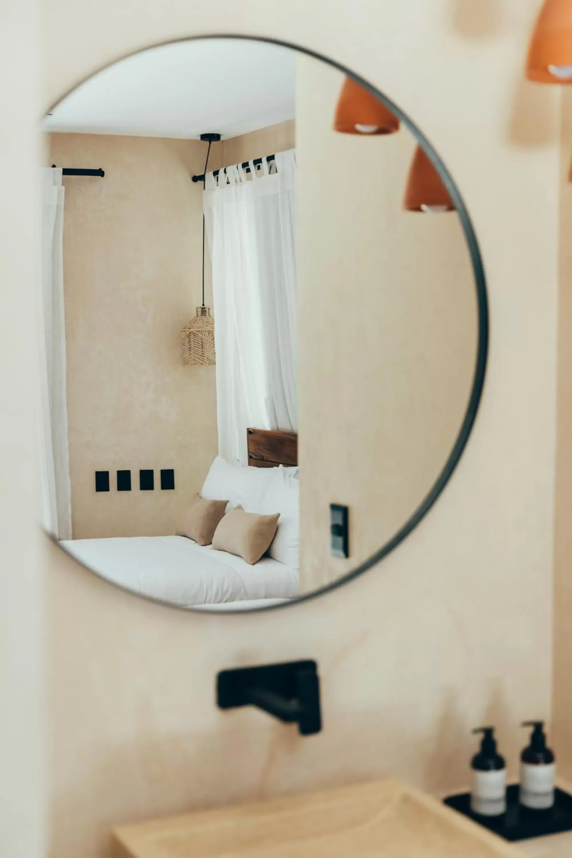 Bathroom, Bed in Cucu Hotel El Cuyo