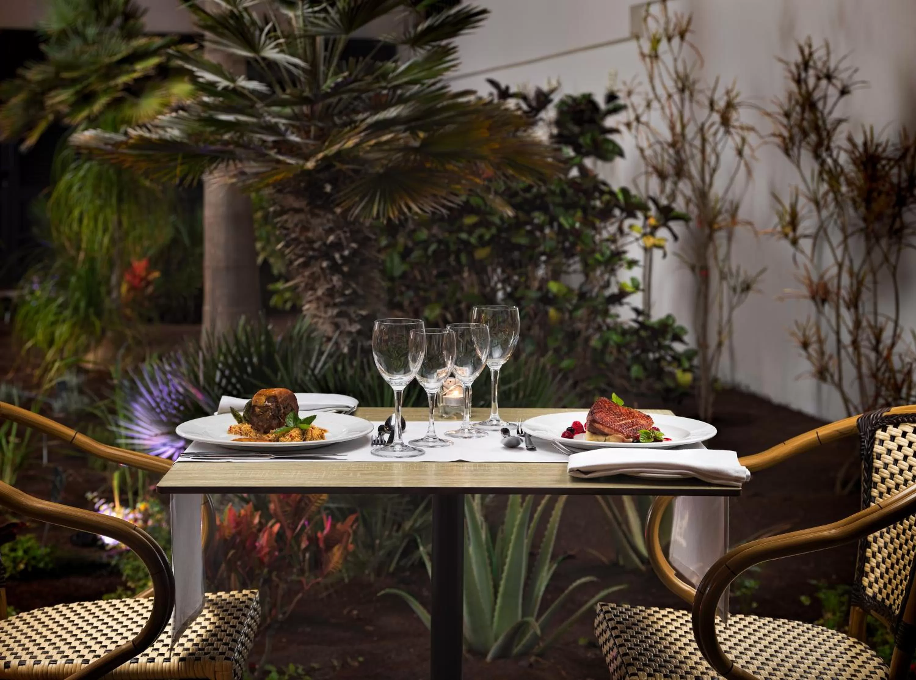 Dinner in H10 Ocean Dreams Hotel Boutique - Adults Only