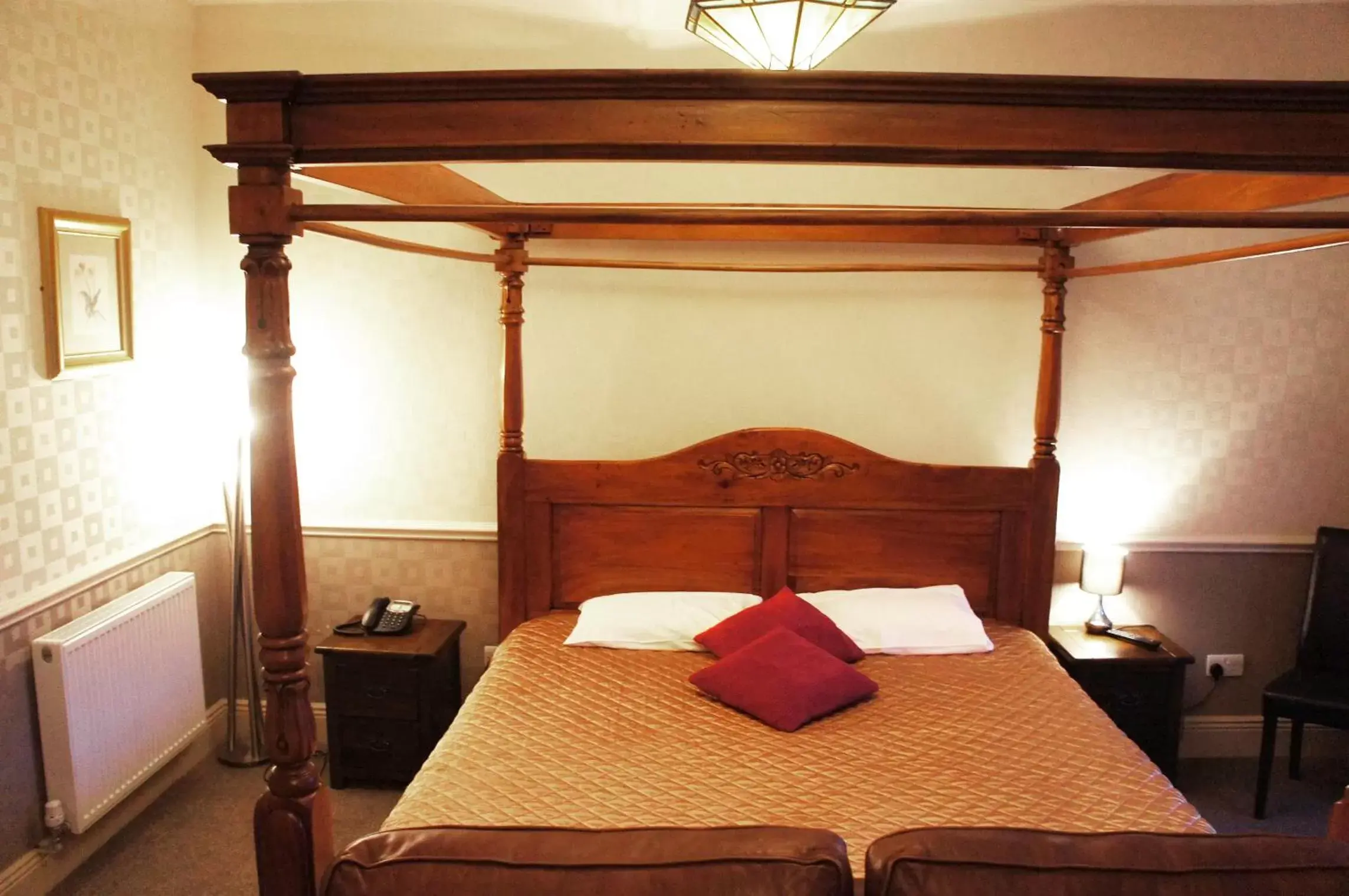 Bed in York House Hotel