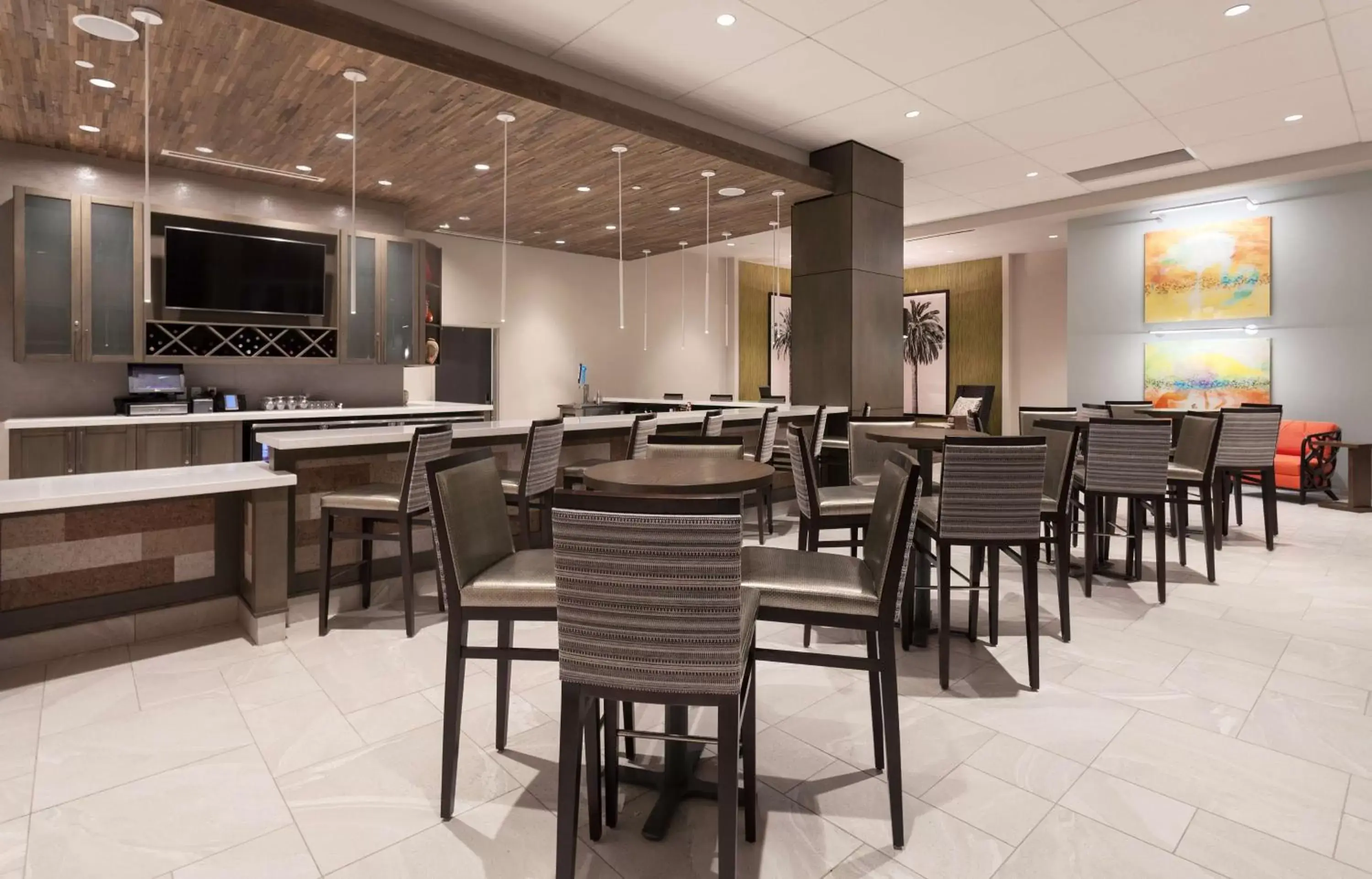 Lounge or bar, Restaurant/Places to Eat in Hilton Garden Inn Ft. Walton Beach