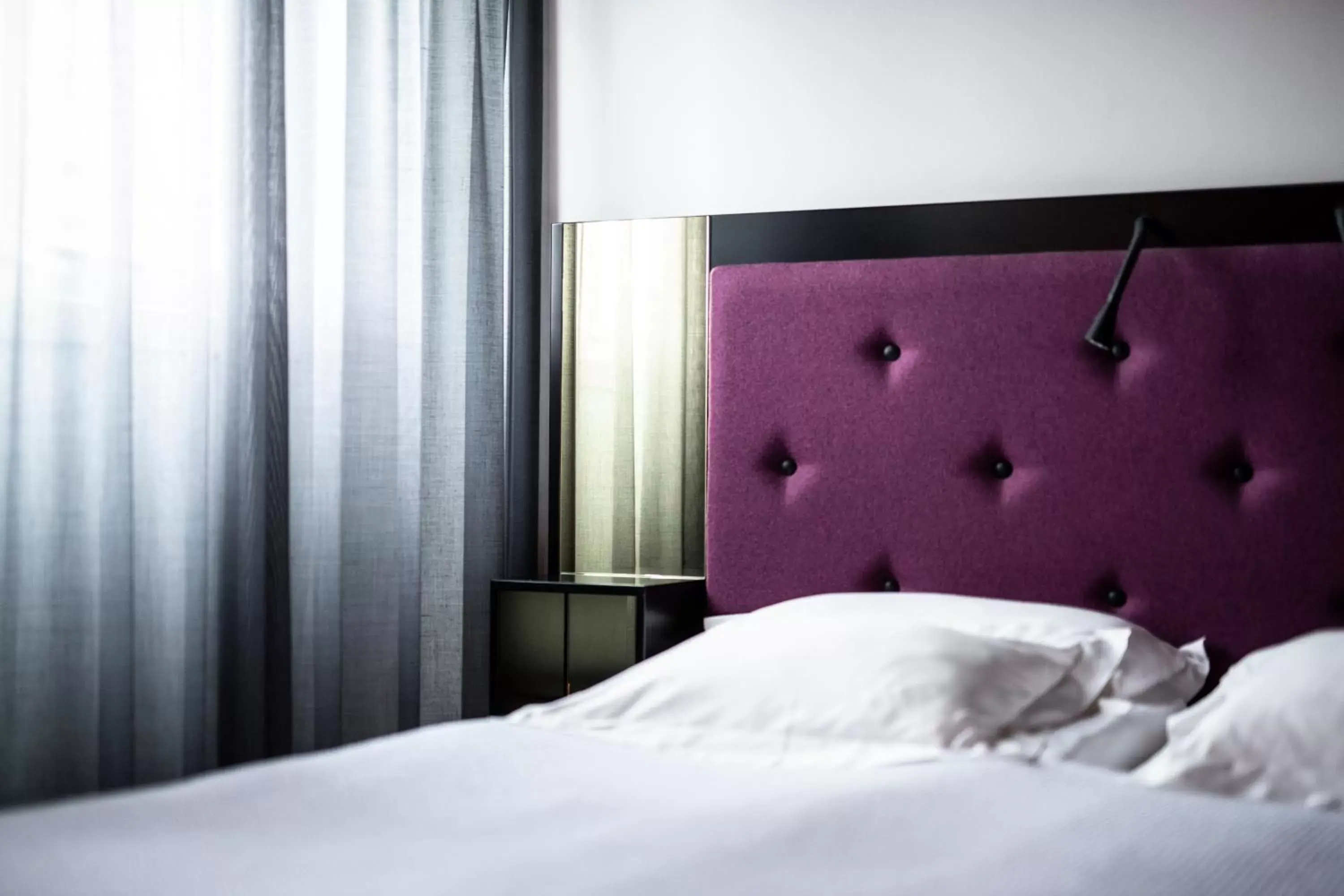 Decorative detail, Bed in Hotel Flora