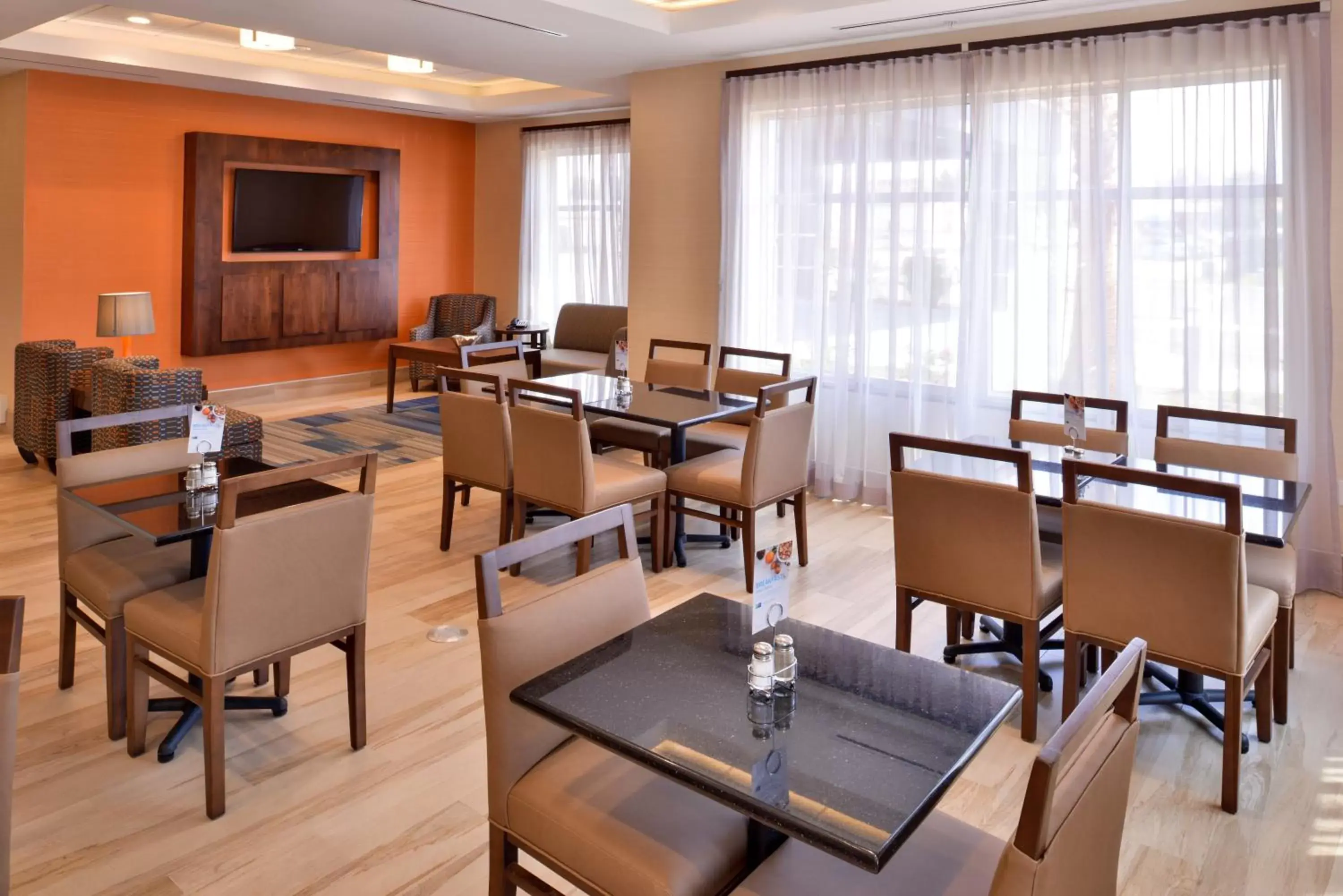 Lobby or reception, Restaurant/Places to Eat in Holiday Inn Express Hotels & Suites Loma Linda, an IHG Hotel