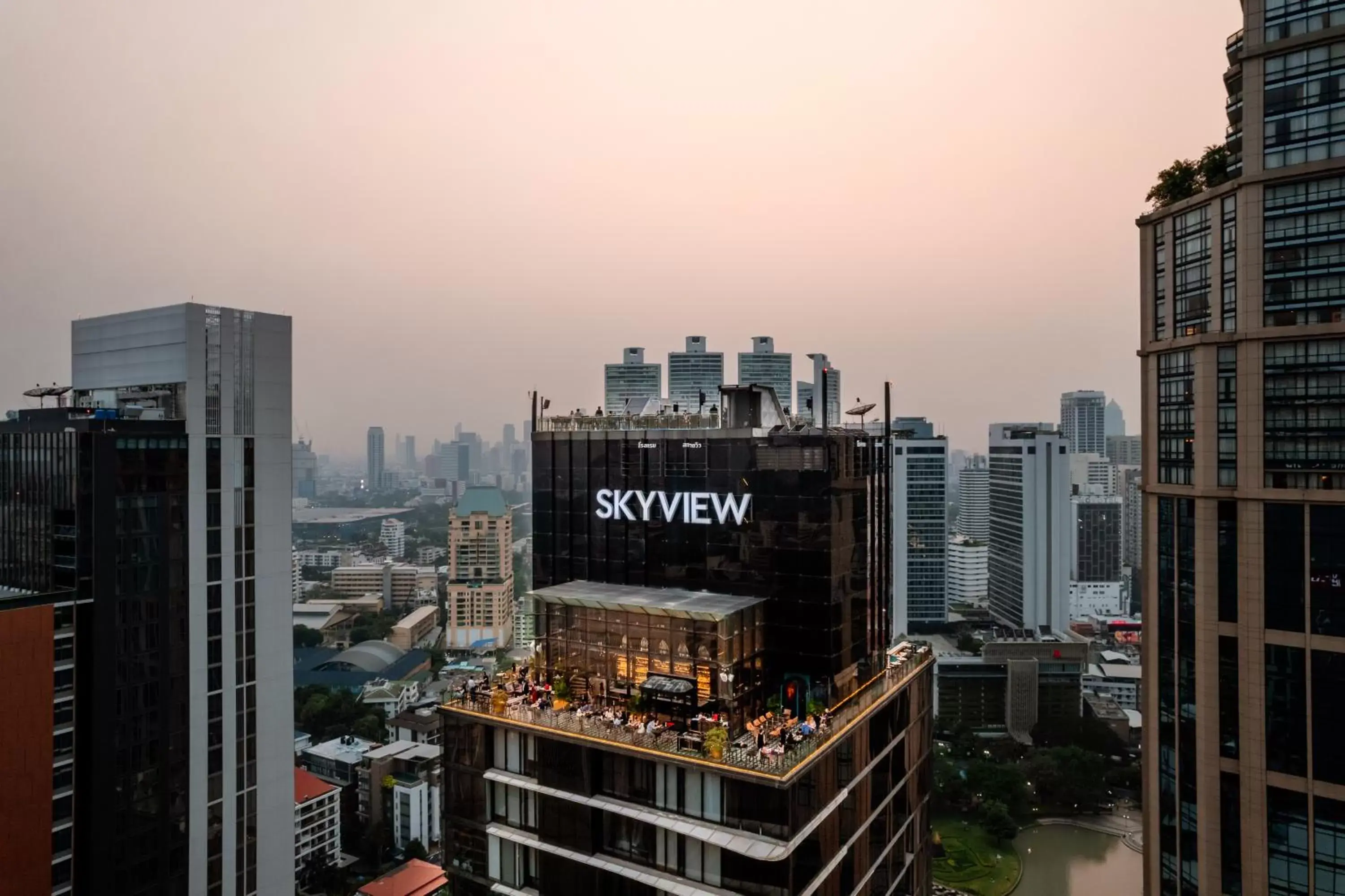 Property building in SKYVIEW Hotel Bangkok - Em District