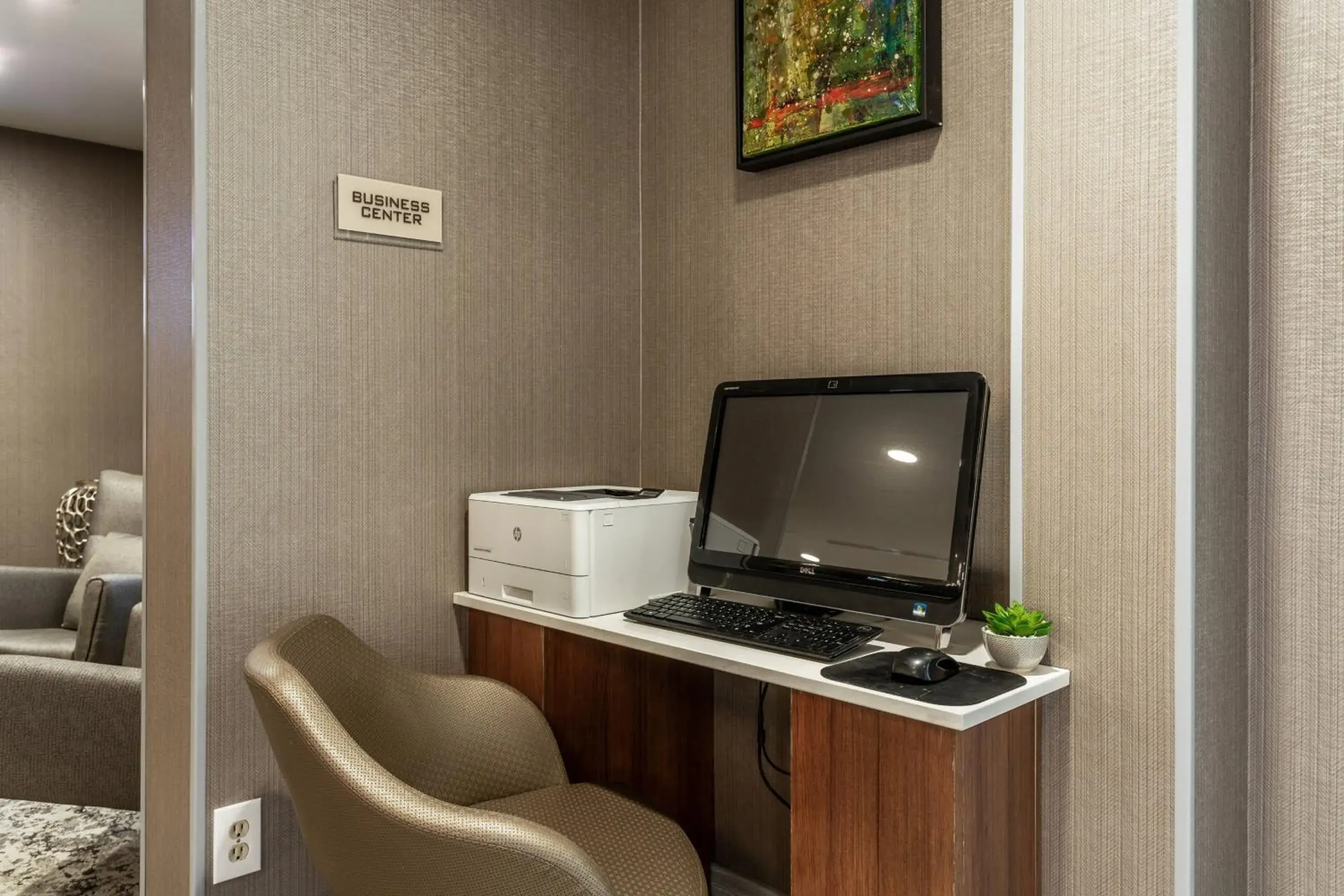Business facilities, TV/Entertainment Center in SpringHill Suites by Marriott Austin The Domain Area