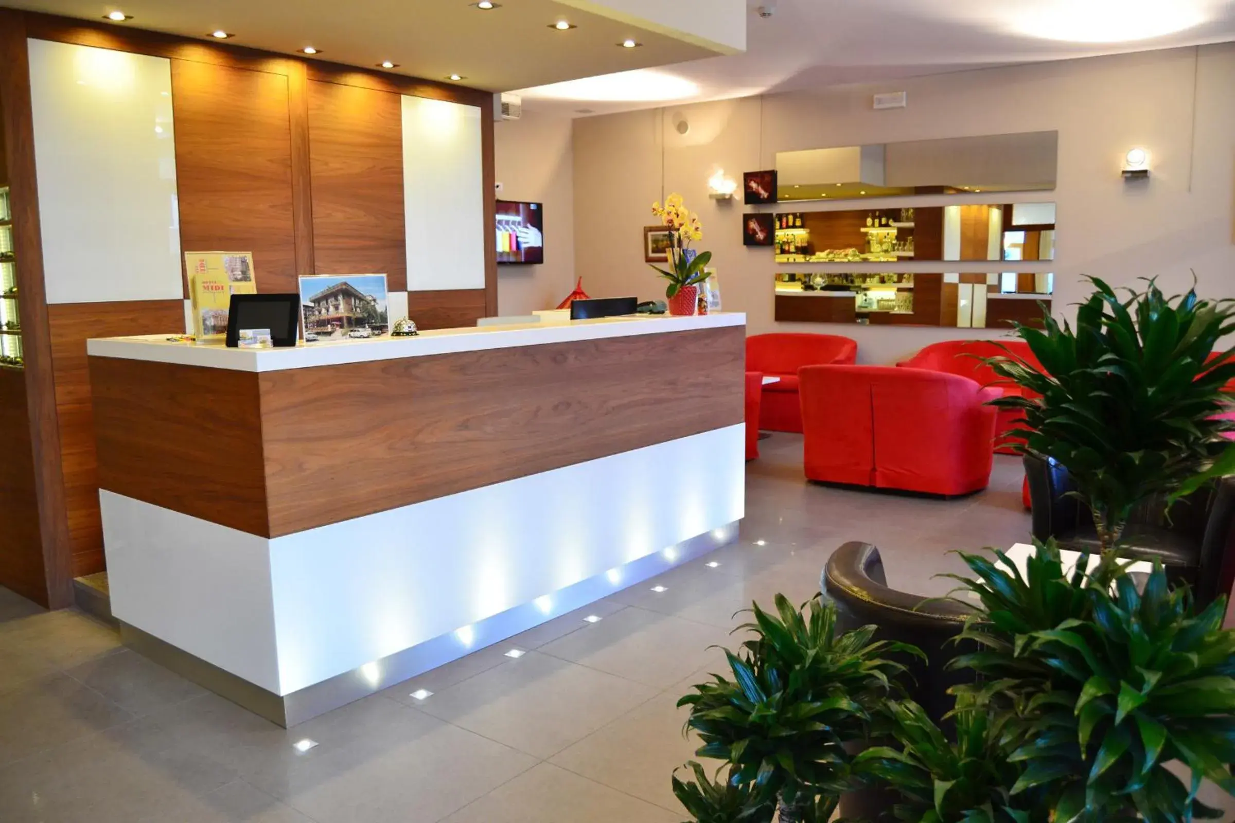 Lobby or reception, Lobby/Reception in Hotel Midi