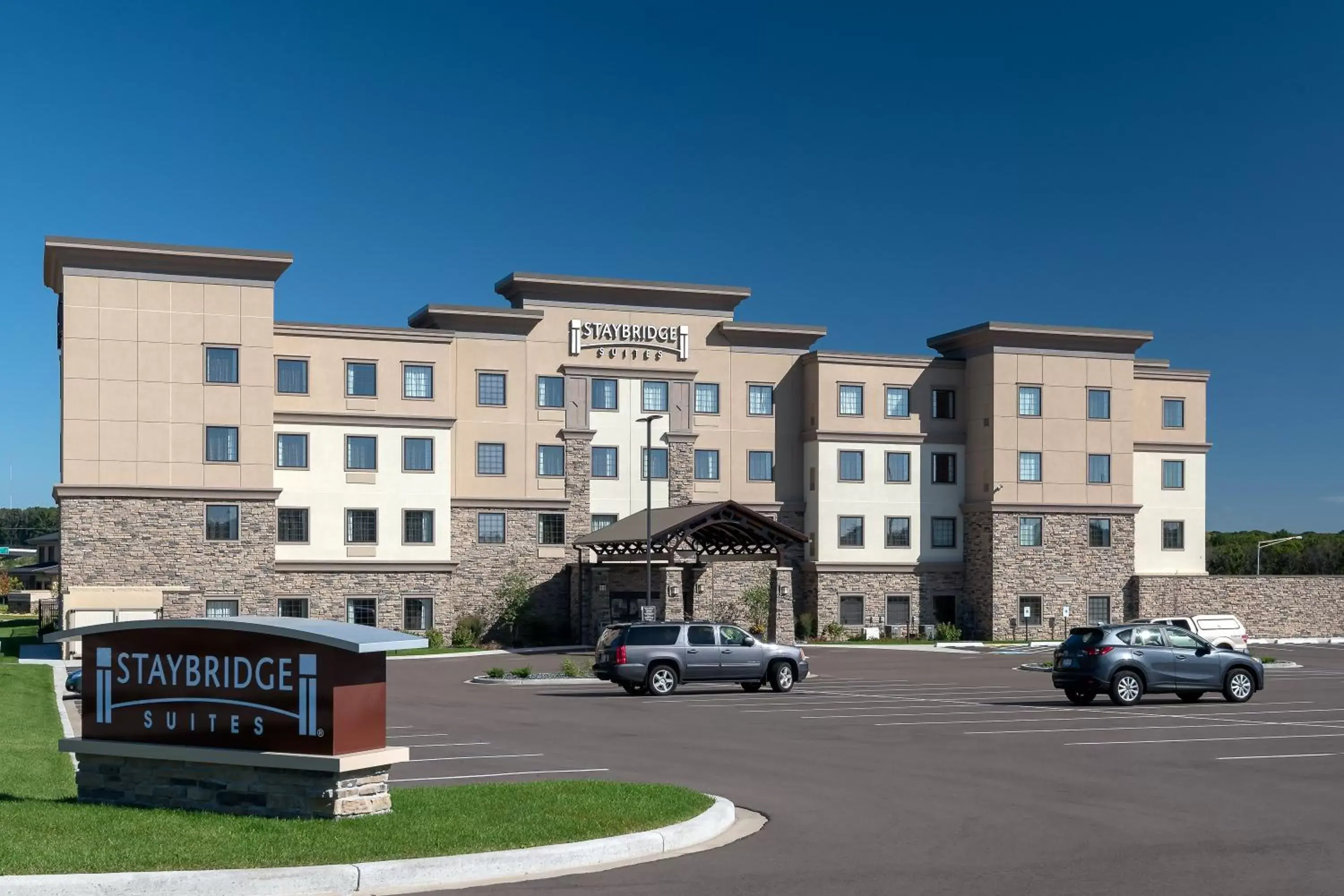 Property building in Staybridge Suites Eau Claire - Altoona by IHG Property building in Staybridge Suites Eau Claire - Altoona by IHG