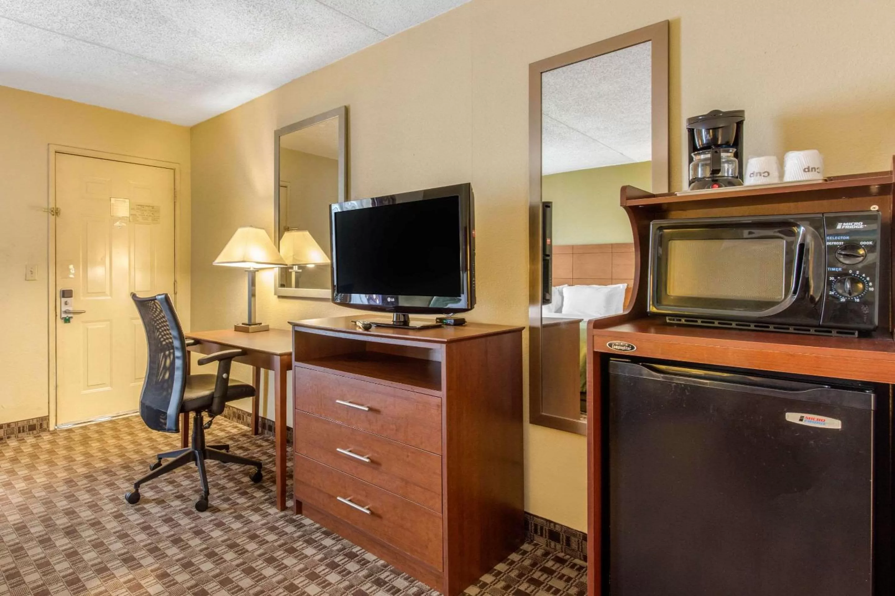 Bedroom in Quality Inn Lebanon