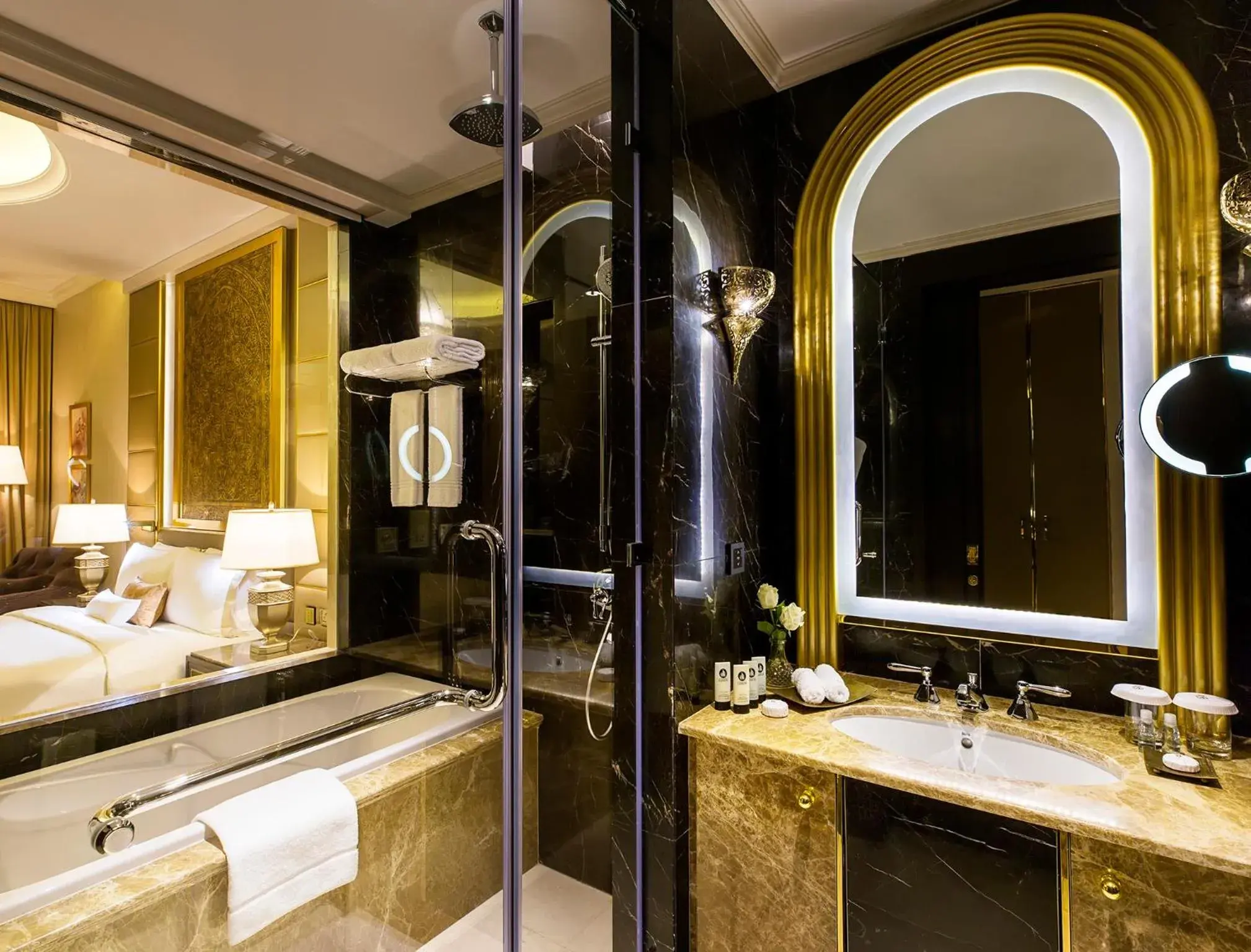 Bathroom in Ezdan Palace Hotel