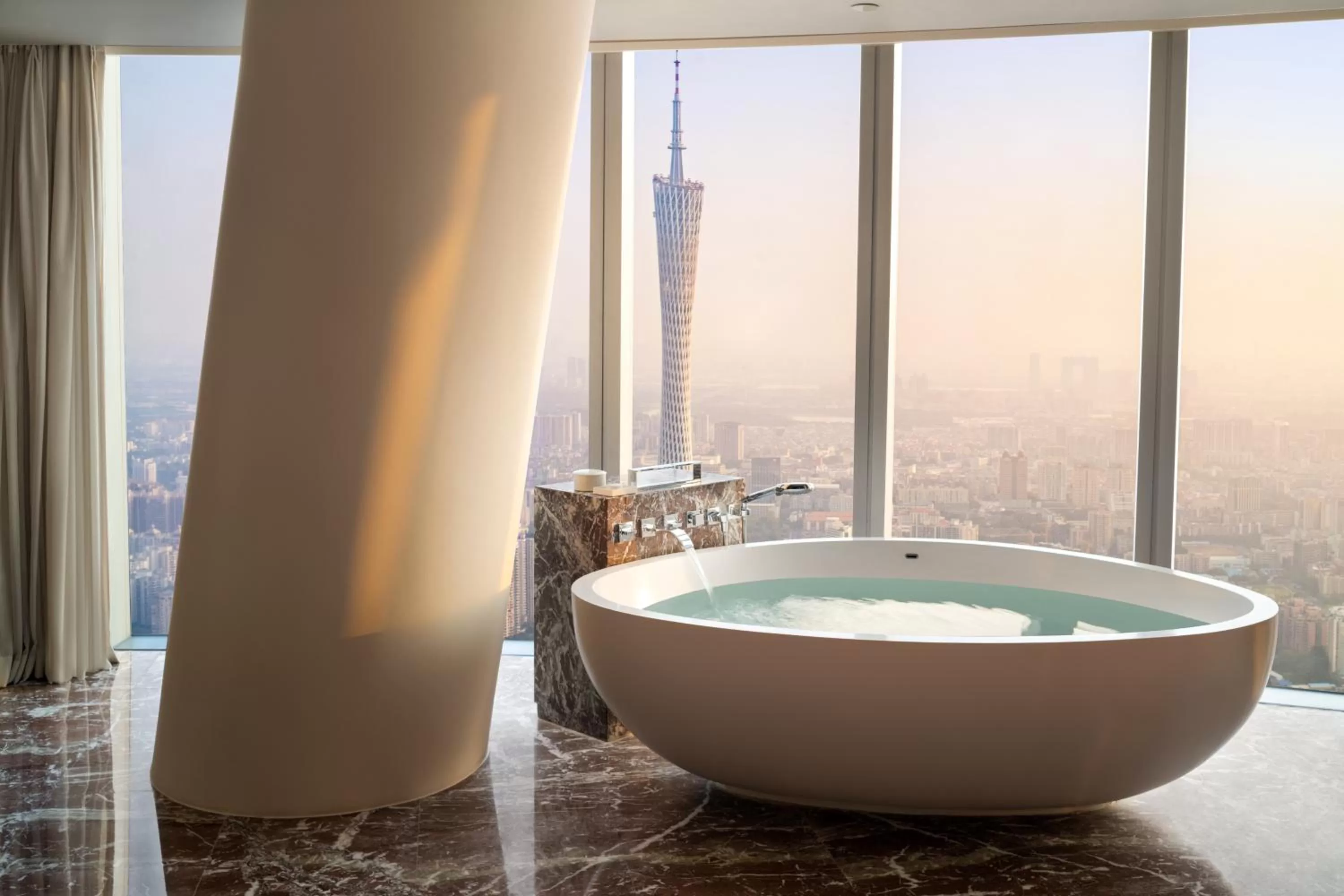 Hot Tub in Four Seasons Hotel Guangzhou