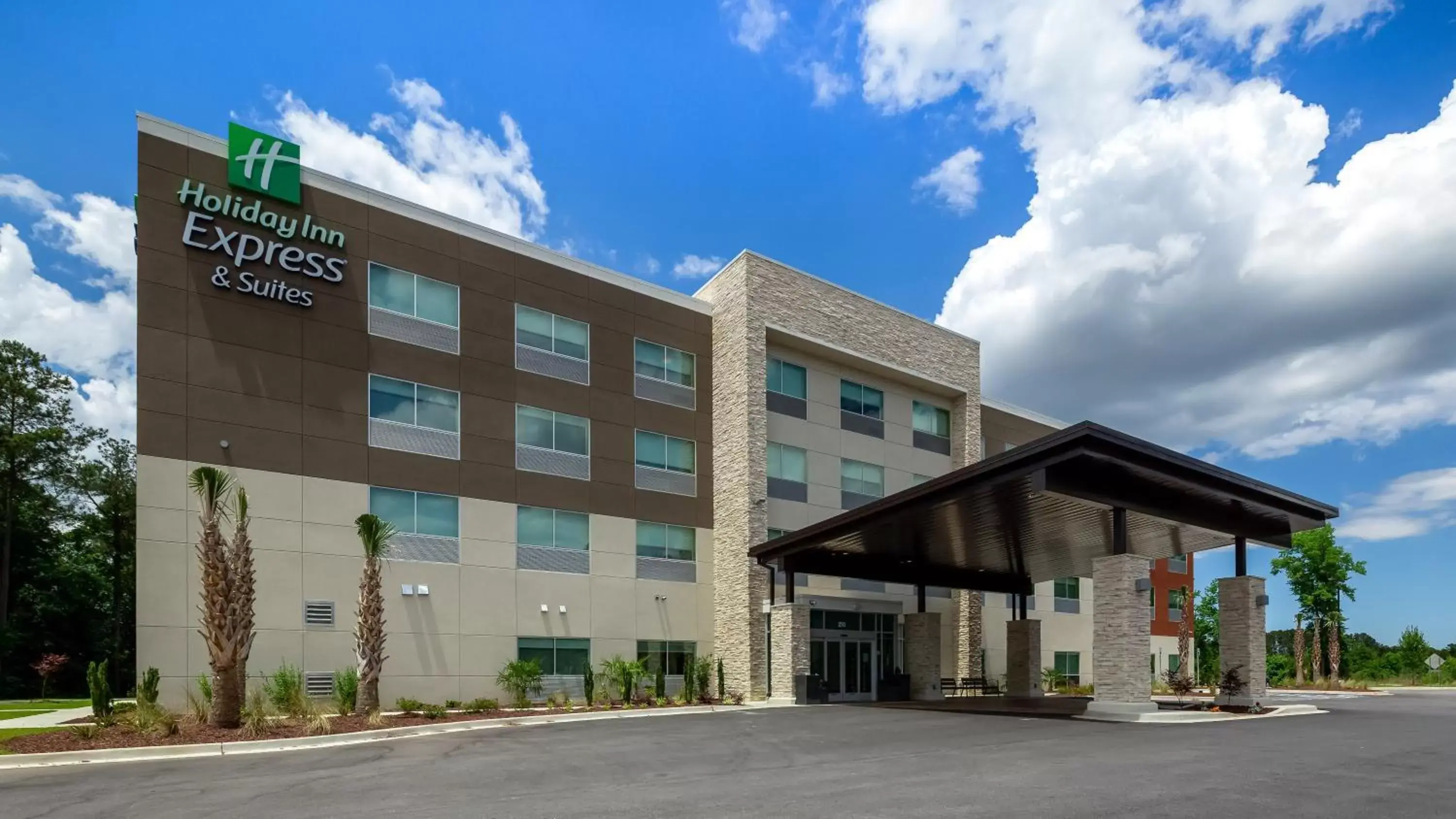 Property building in Holiday Inn Express & Suites - Latta, an IHG Hotel
