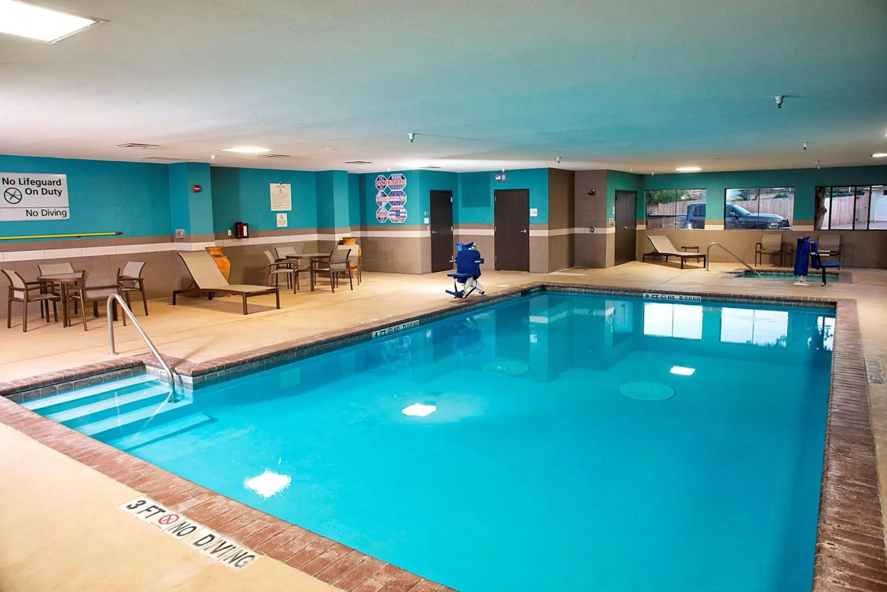 Pool view, Swimming Pool in Hampton Inn and Suites Amarillo West