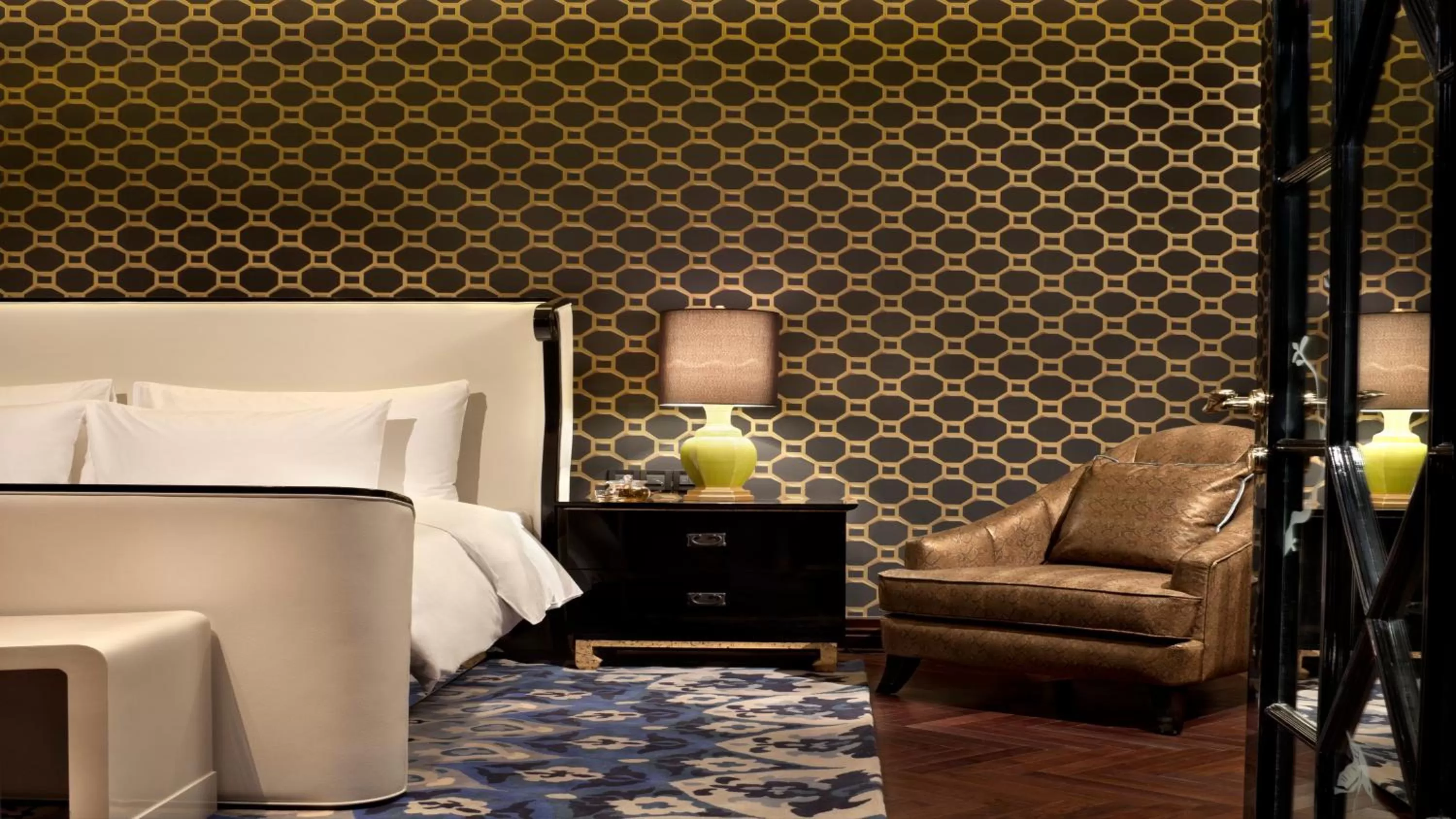 Bedroom, Bed in Hotel Indigo Shanghai On The Bund by IHG