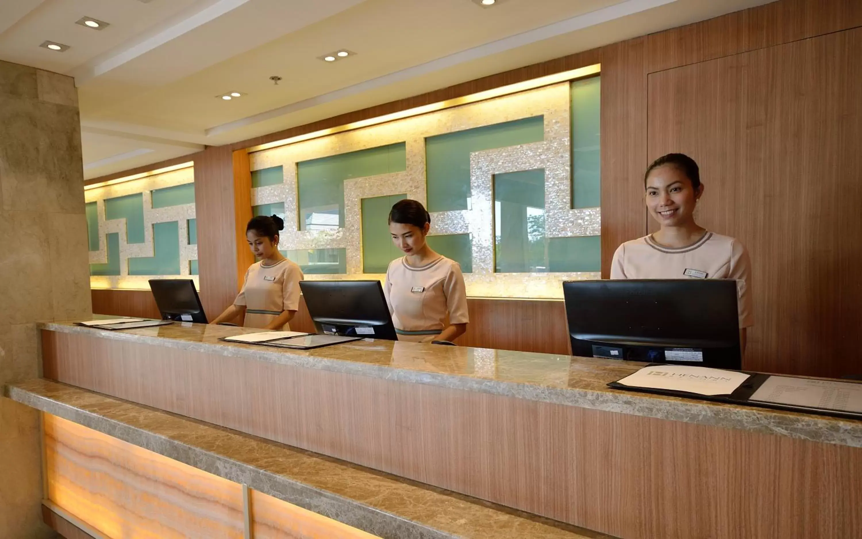 Staff, Lobby/Reception in Henann Resort Alona Beach