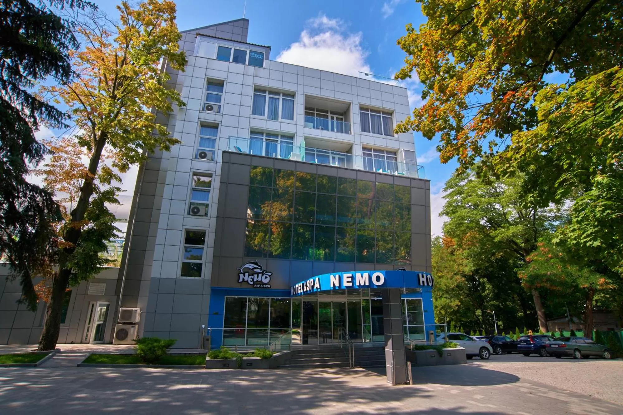 Hotel & Spa NEMO with dolphins