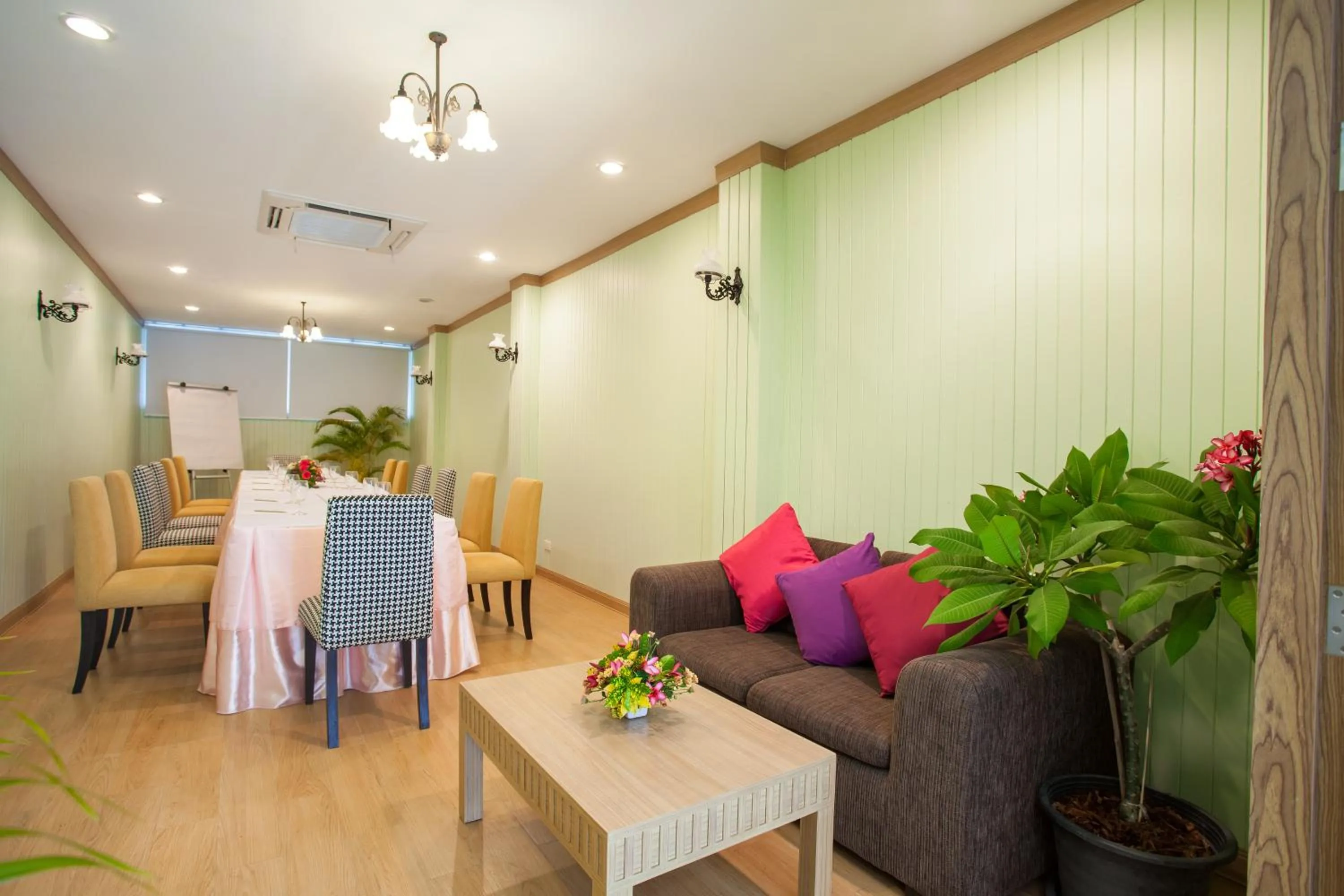 Business facilities in Paradise Hotel Udonthani