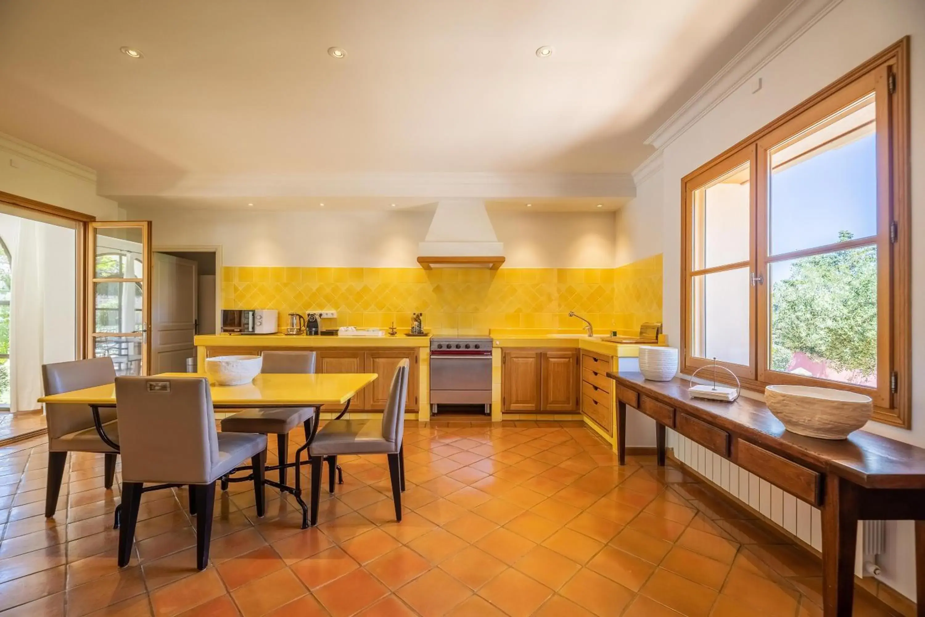 Kitchen or kitchenette, Restaurant/Places to Eat in La Villa Calvi