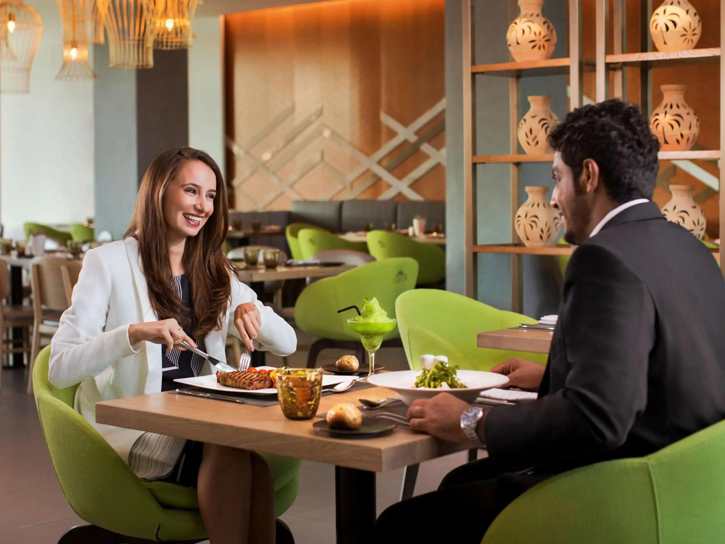 Restaurant/places to eat in Novotel Muscat Airport