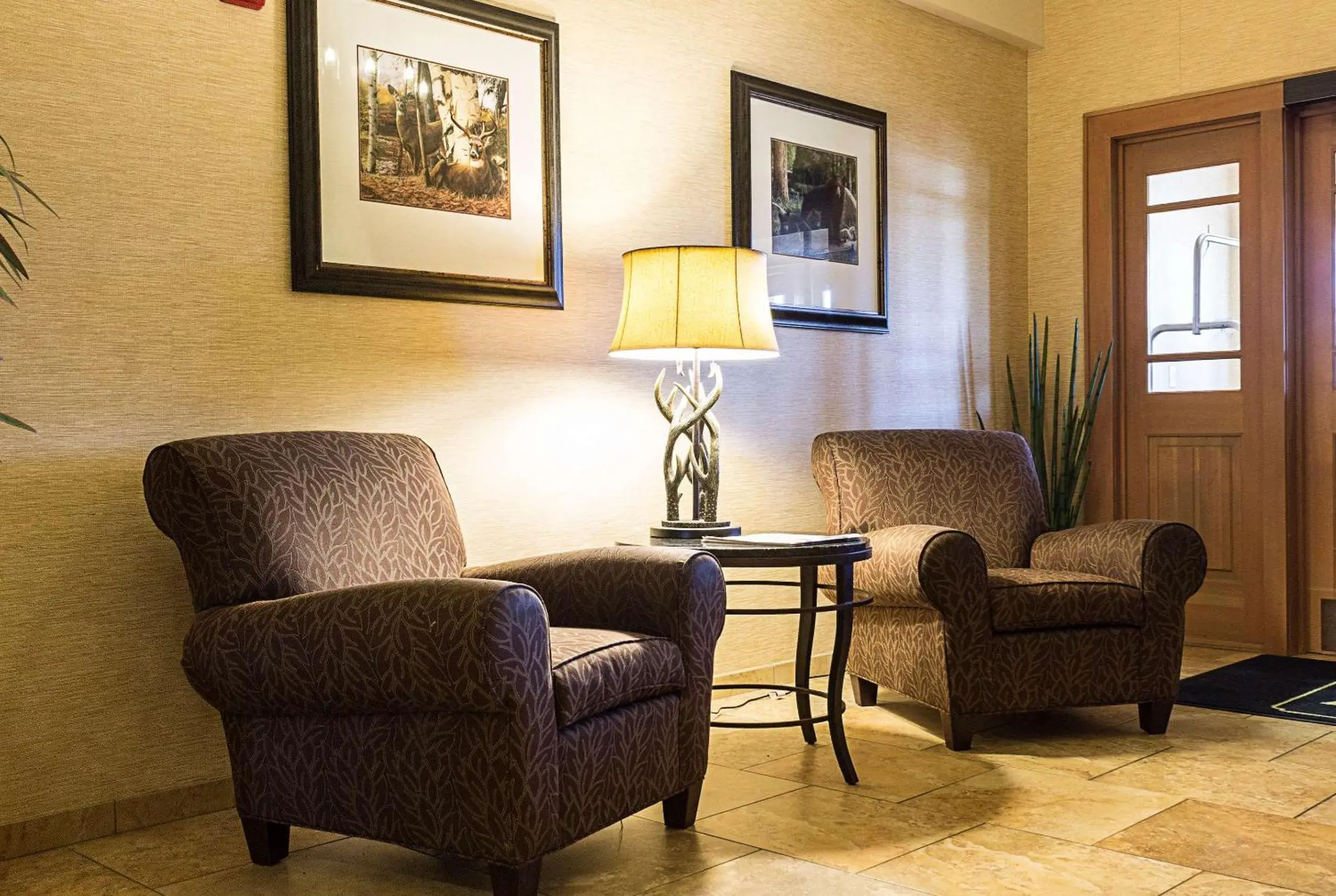Lobby or reception in MainStay Suites Williston Lobby or reception in MainStay Suites Williston