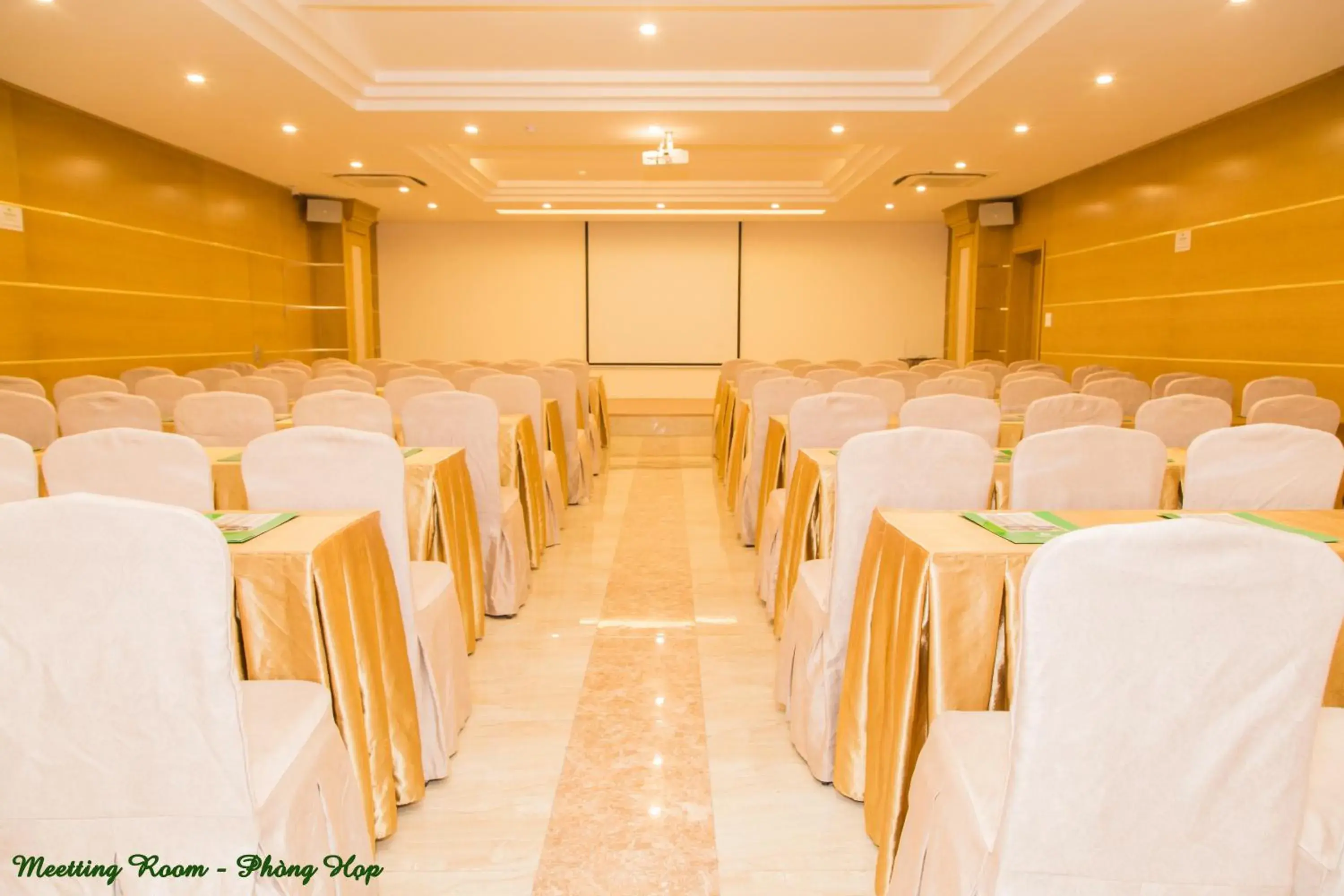 Banquet/Function facilities in Palm Hotel