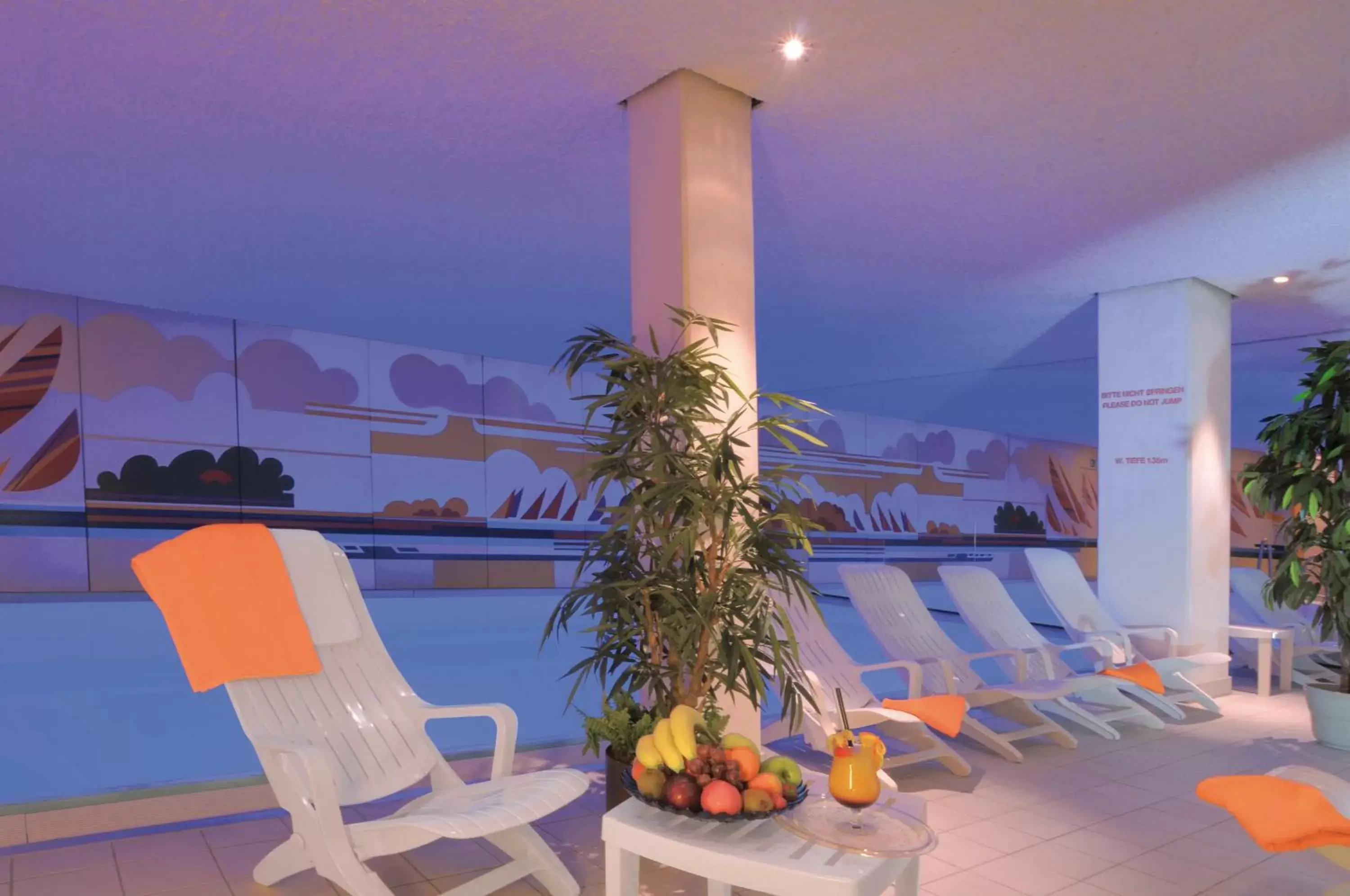 Pool view in Ringhotel Loew's Merkur Pool view in Ringhotel Loew's Merkur