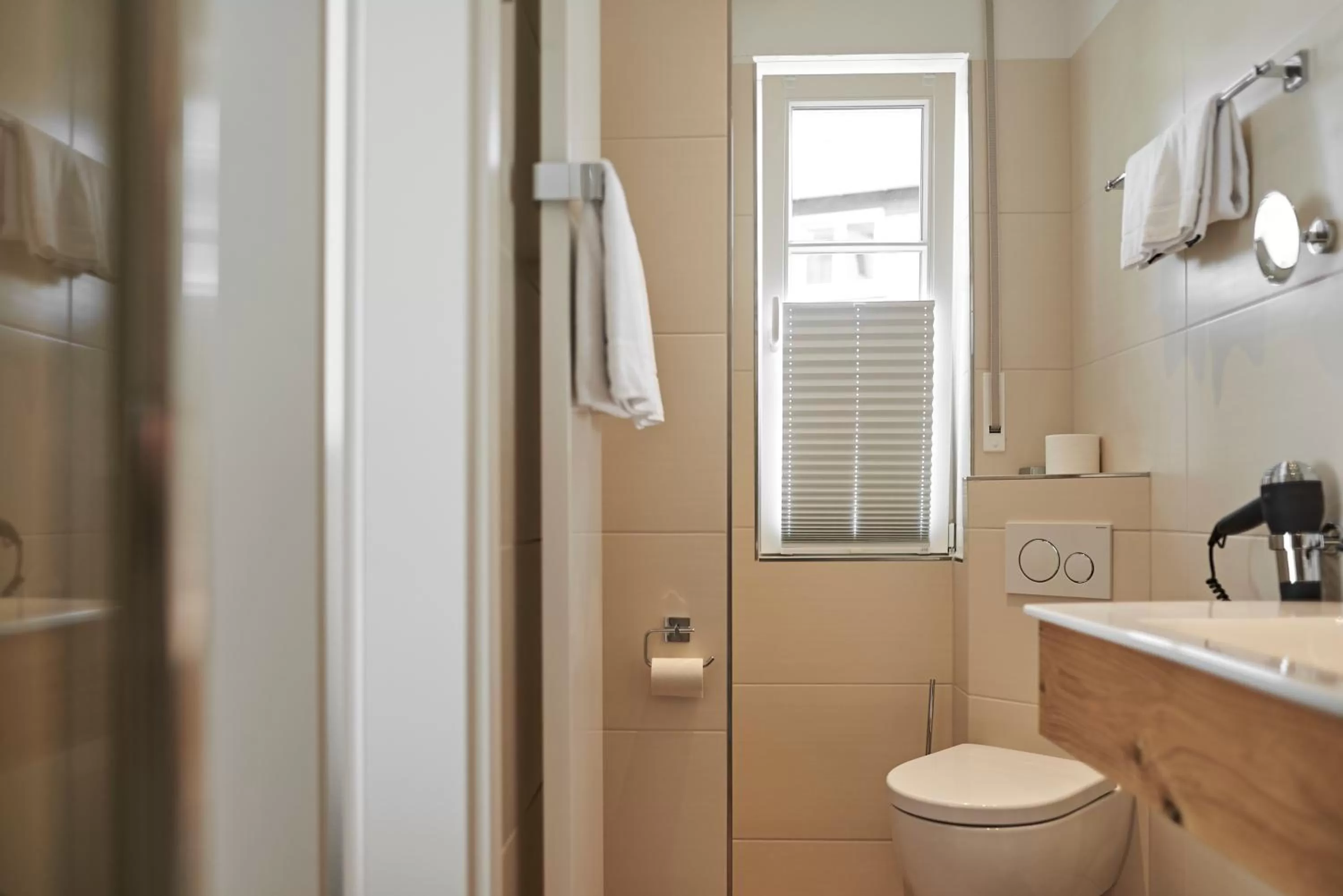 Bathroom in Domschänke Eslohe Brauereigasthof