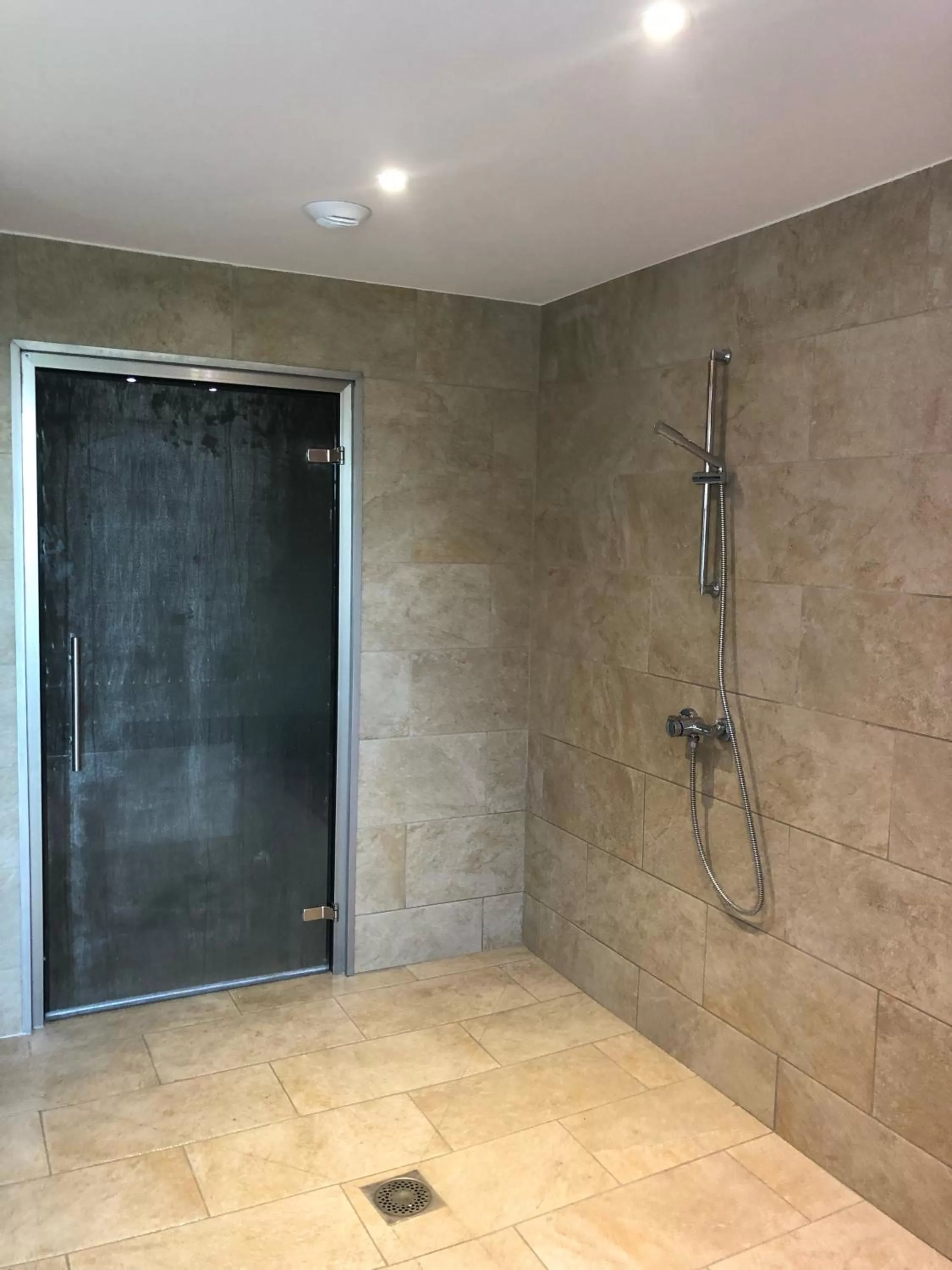 Spa and wellness centre/facilities, Bathroom in Le Monastère de Saint Mont Hôtel & Spa