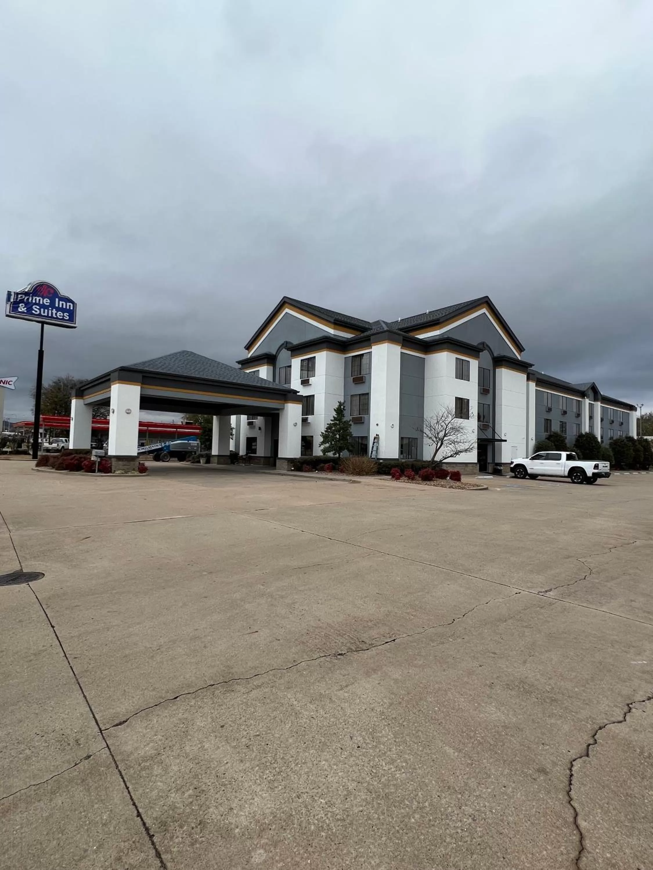 Best Western Prime Inn & Suites