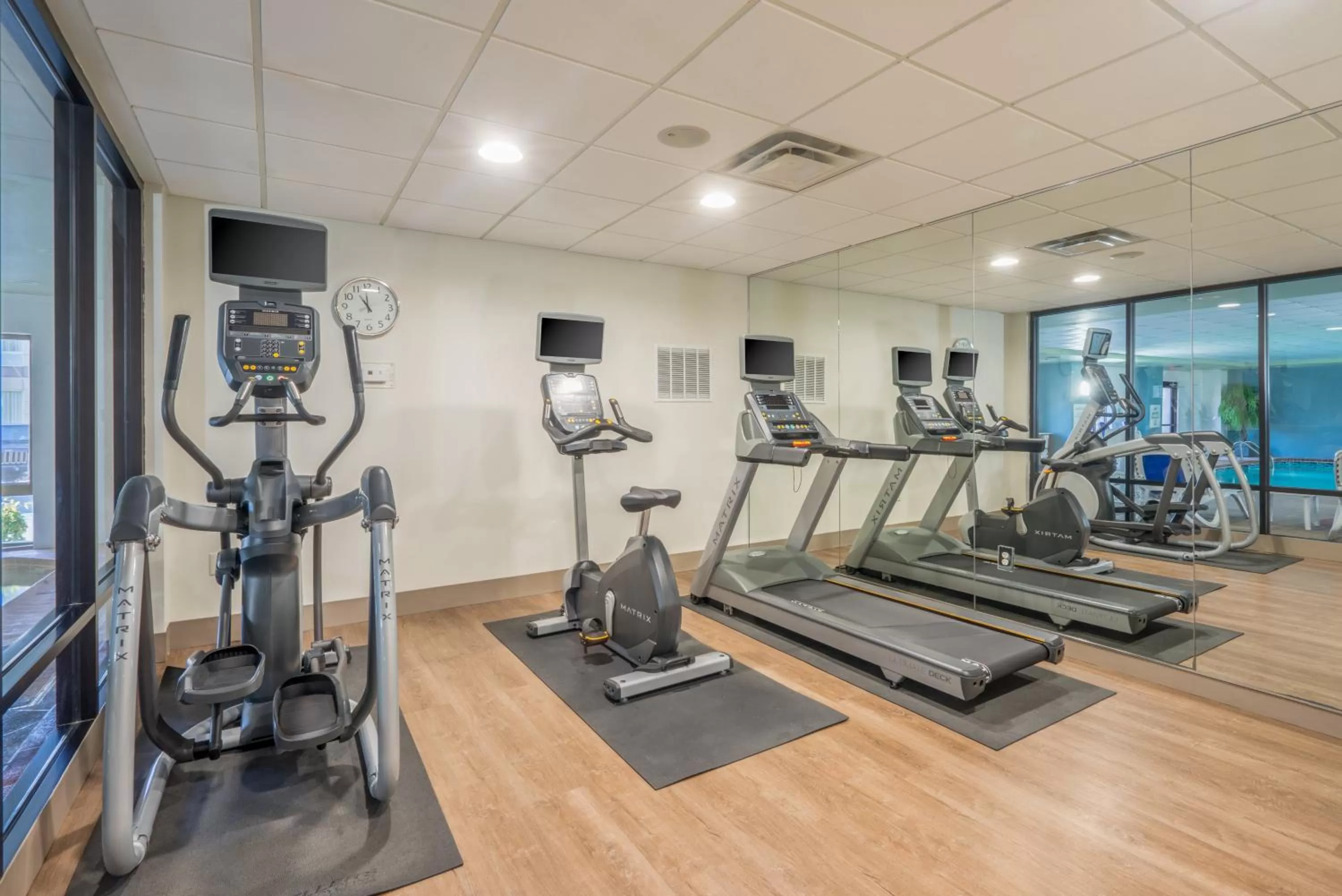 Fitness centre/facilities in Holiday Inn Express Hotel & Suites Louisville East by IHG