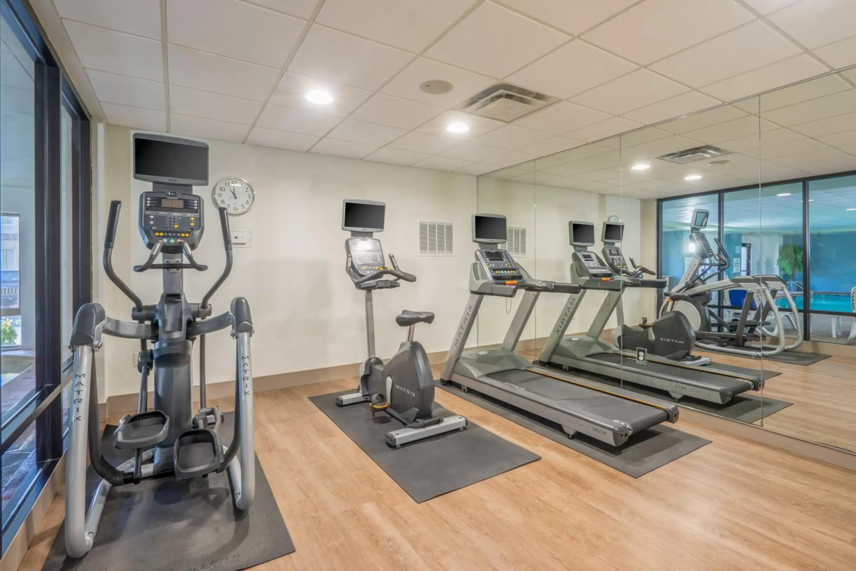 Fitness centre/facilities, Fitness Center/Facilities in Holiday Inn Express Hotel & Suites Louisville East, an IHG Hotel
