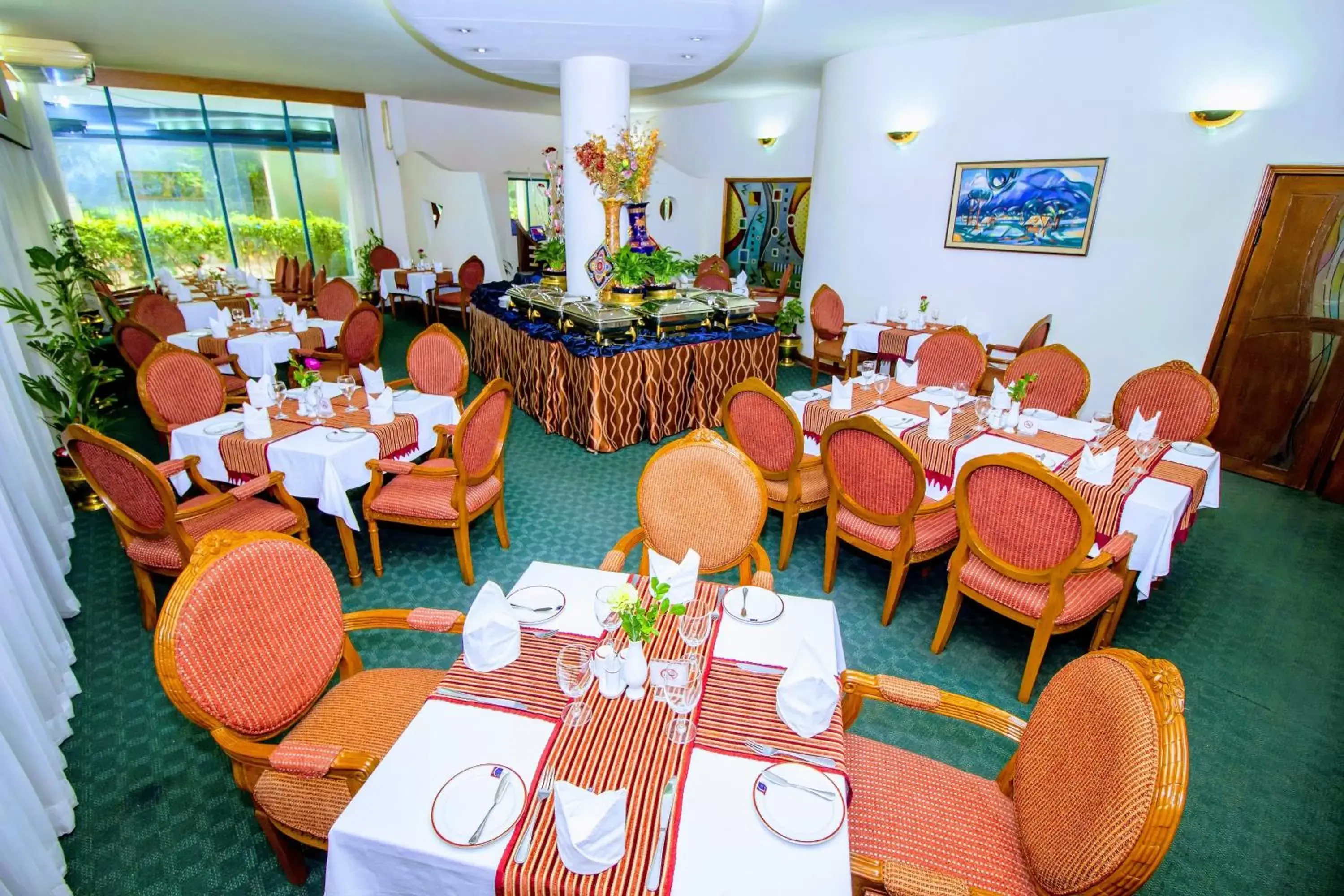 Restaurant/places to eat in HOTEL LAKE CASTLE - Parkview Restaurant/places to eat in HOTEL LAKE CASTLE - Parkview