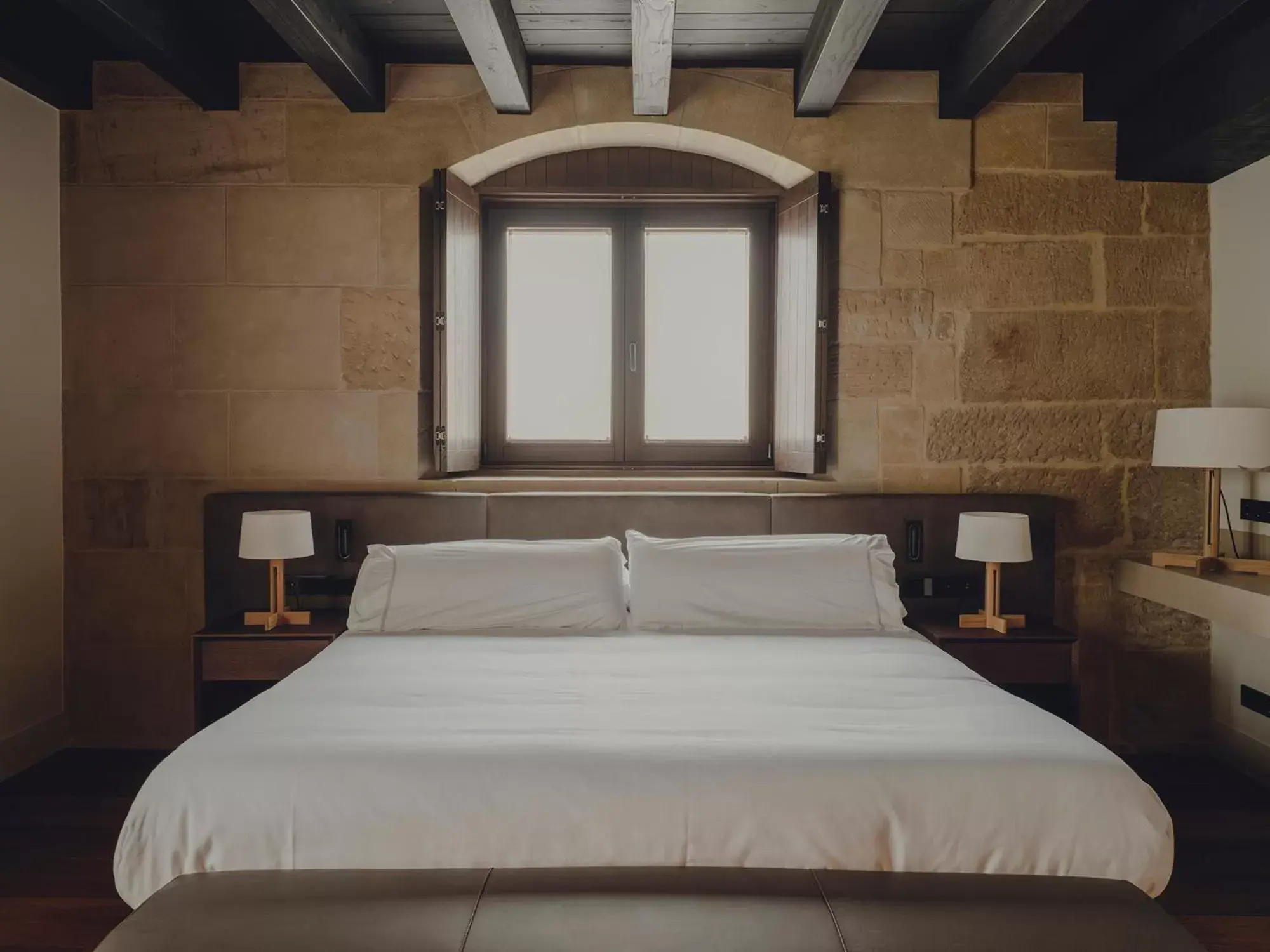 Bed in Santa María Briones