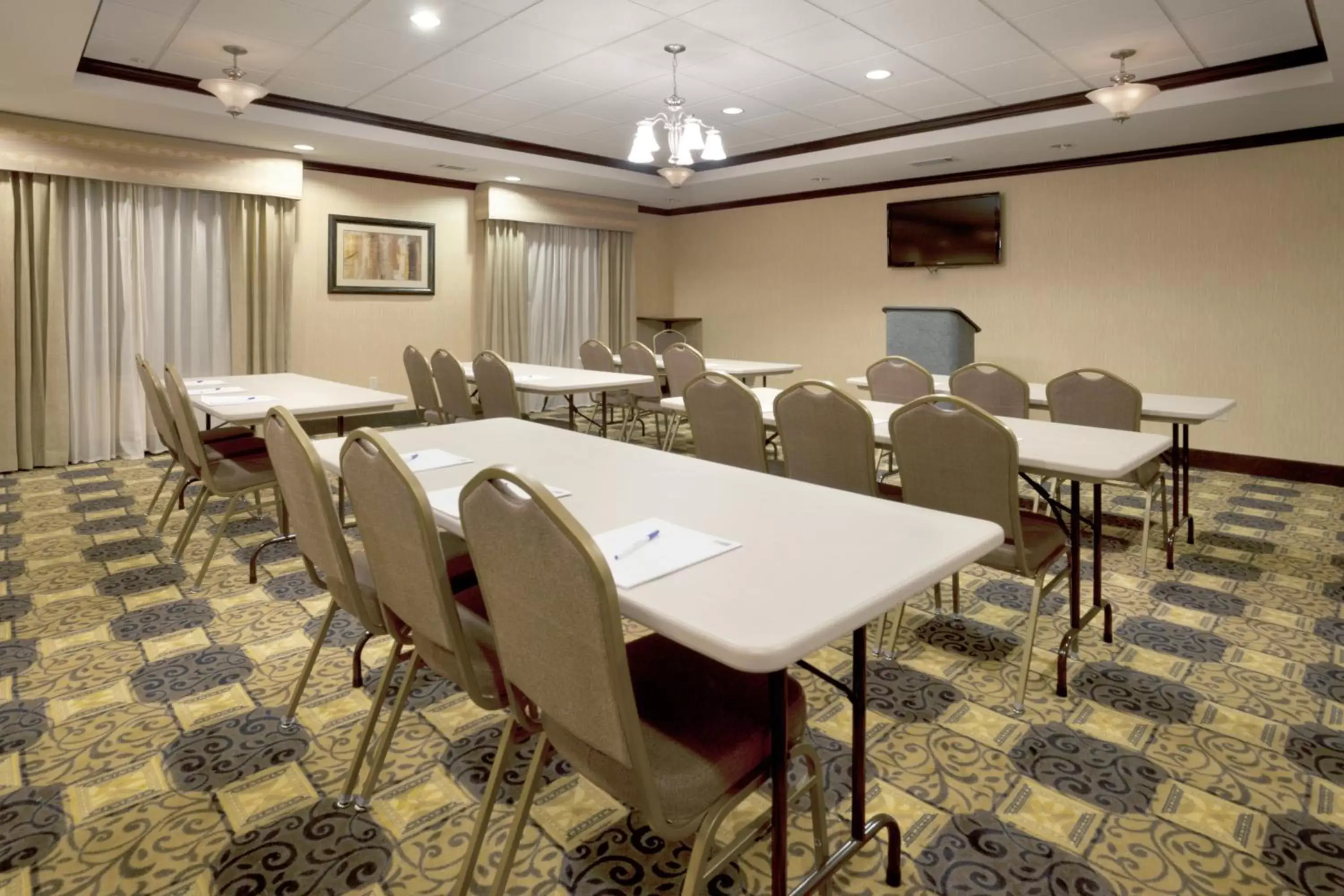 Meeting/conference room in Holiday Inn Express Georgetown, an IHG Hotel