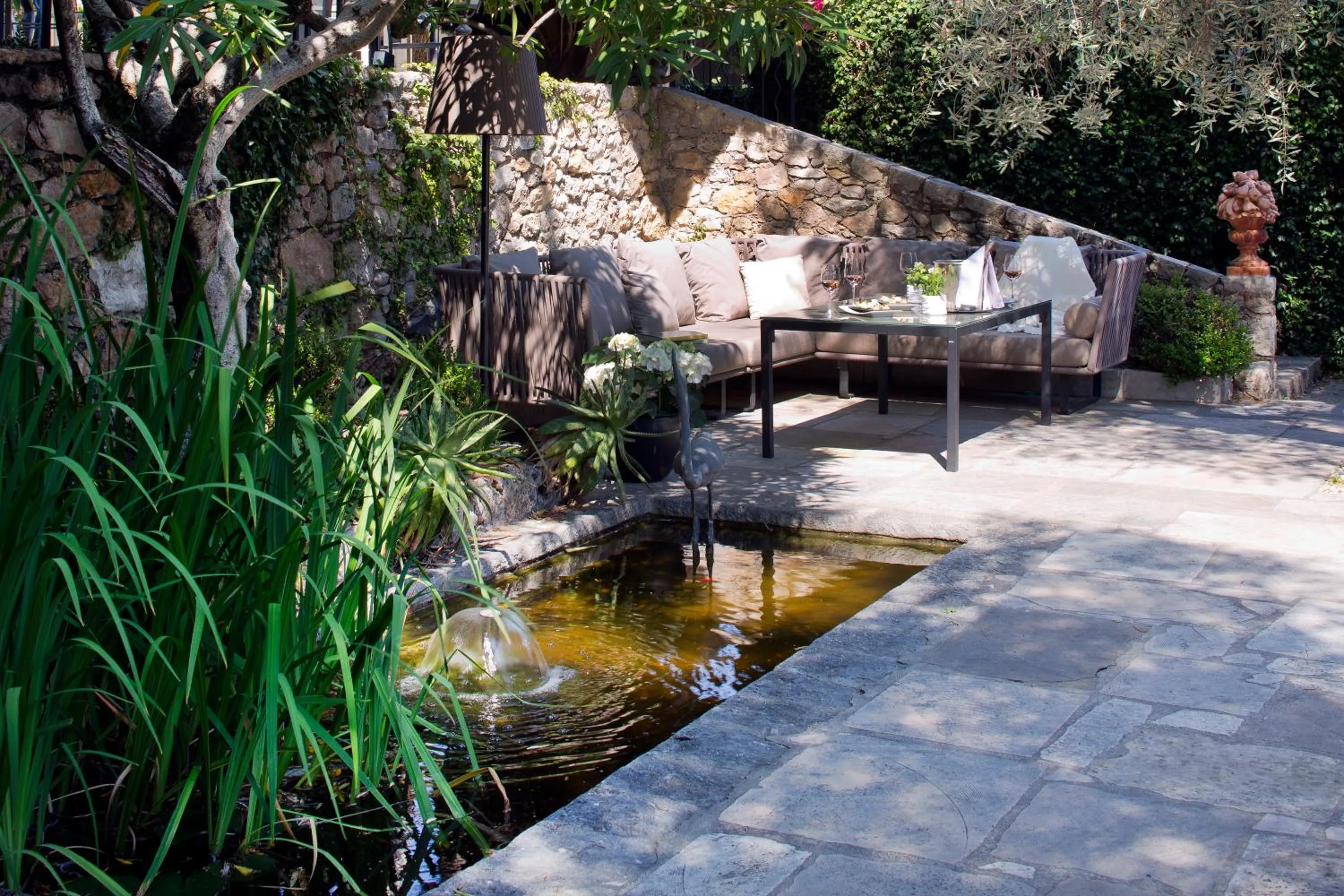 Garden in Bastide Saint Antoine - Relais & Châteaux
