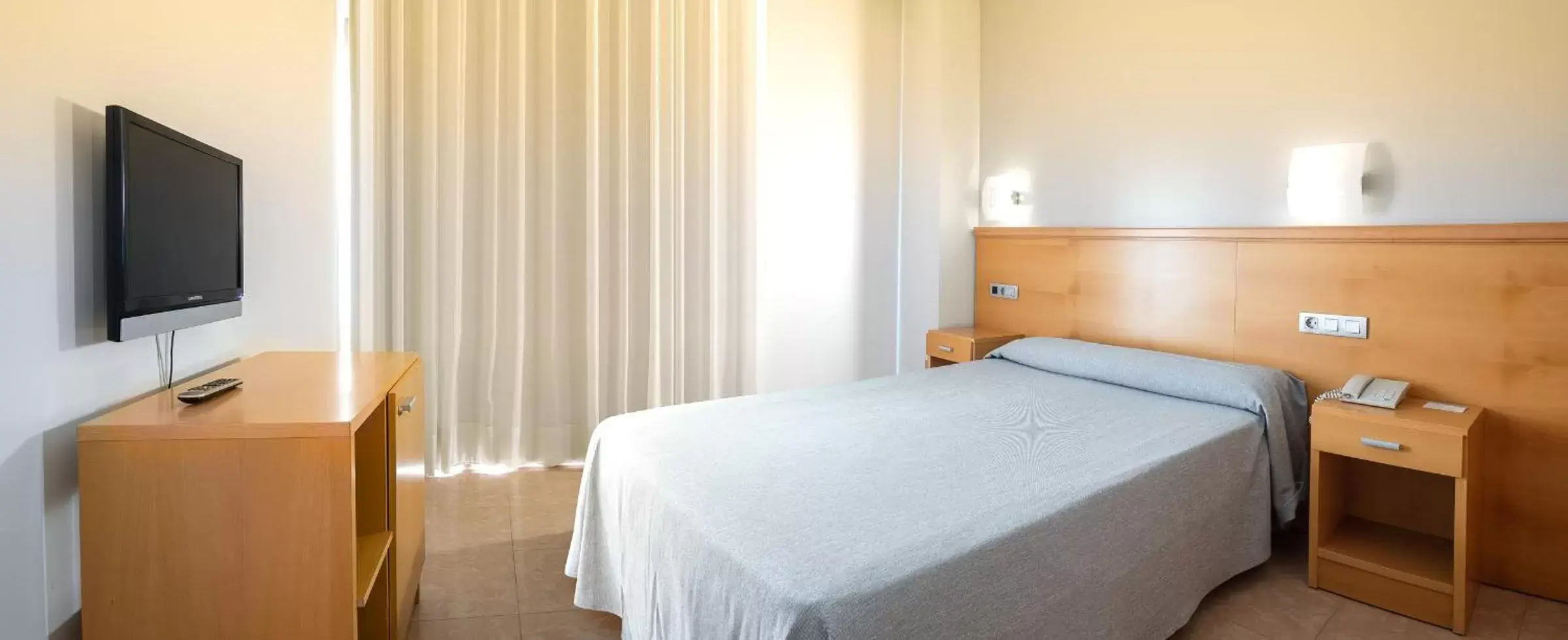 Bedroom, Room Photo in Hotel RH Gijón & Spa