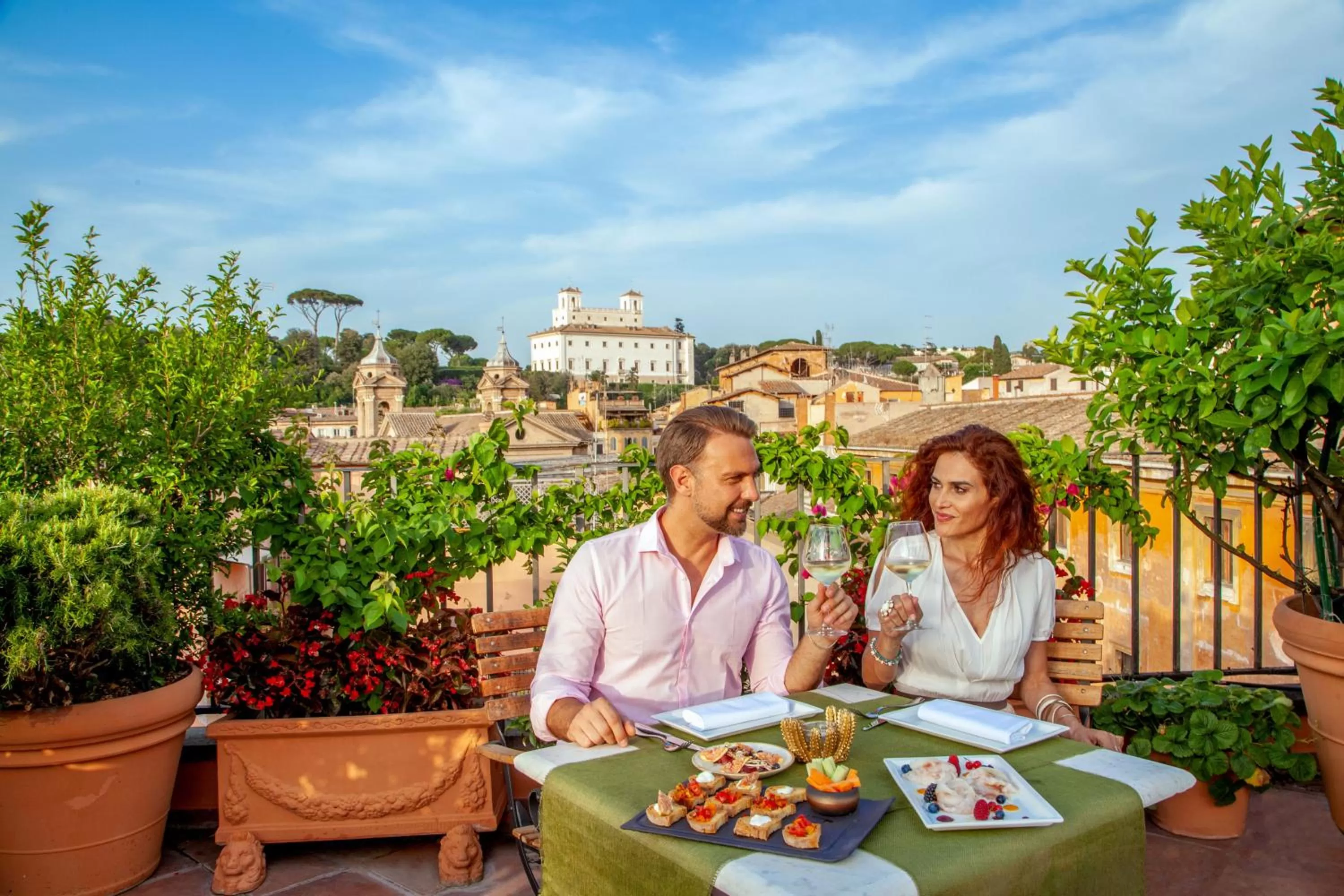 Restaurant/places to eat in Hotel Mozart