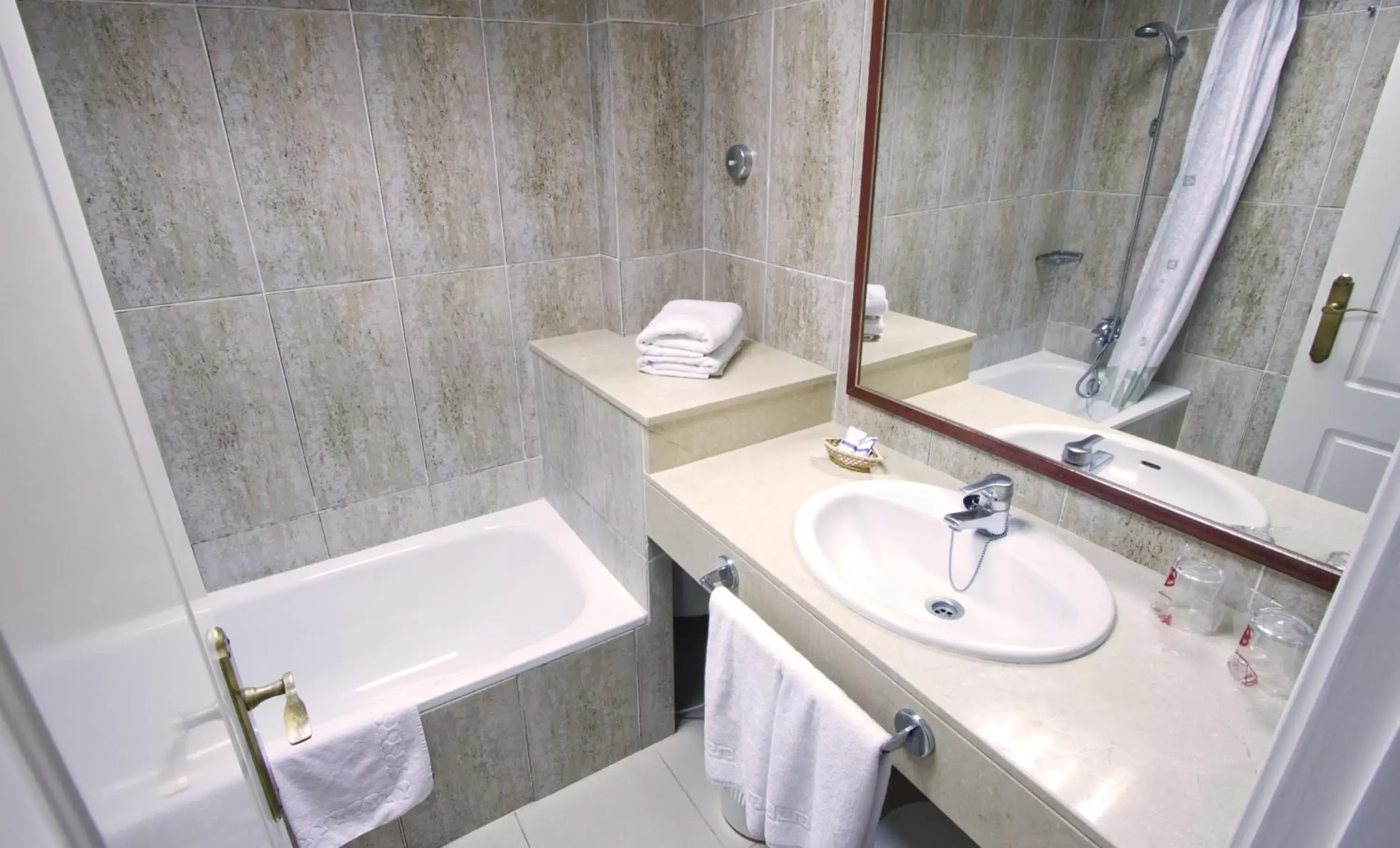 Bathroom in Hotel RF Astoria - Adults Only