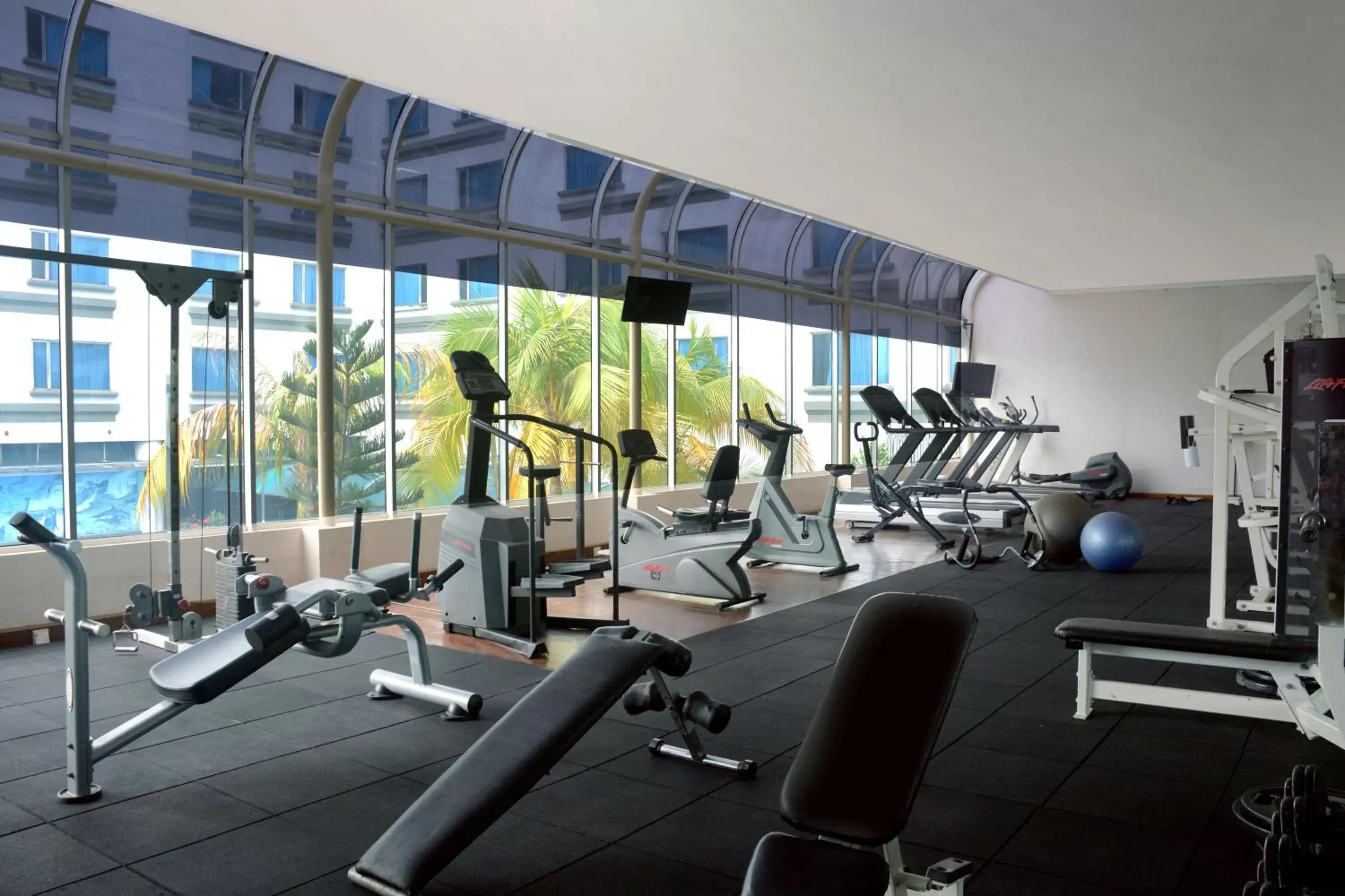 Fitness centre/facilities, Fitness Center/Facilities in Grand Mercure Medan Angkasa