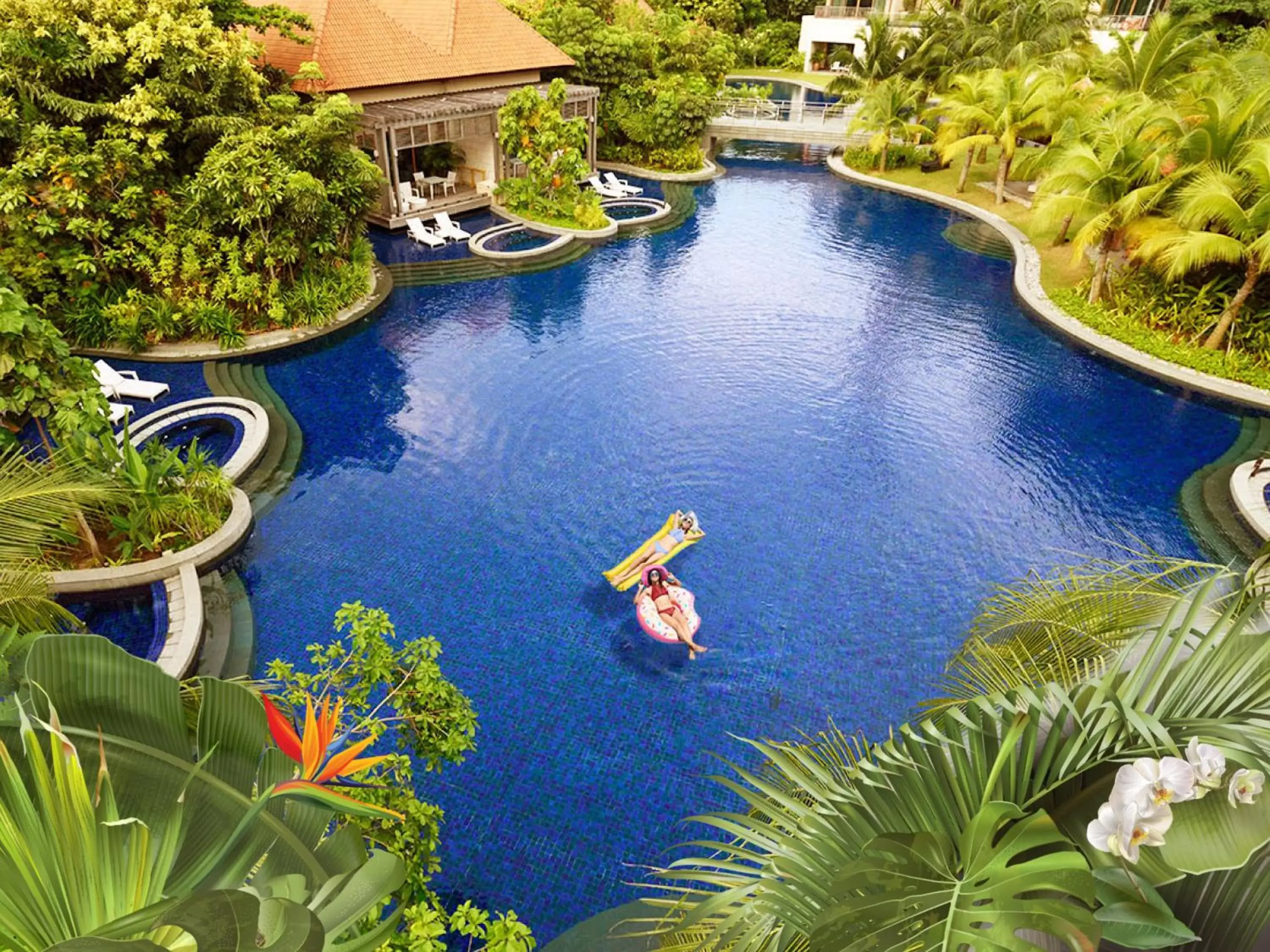Swimming pool in Resorts World Sentosa - Equarius Hotel
