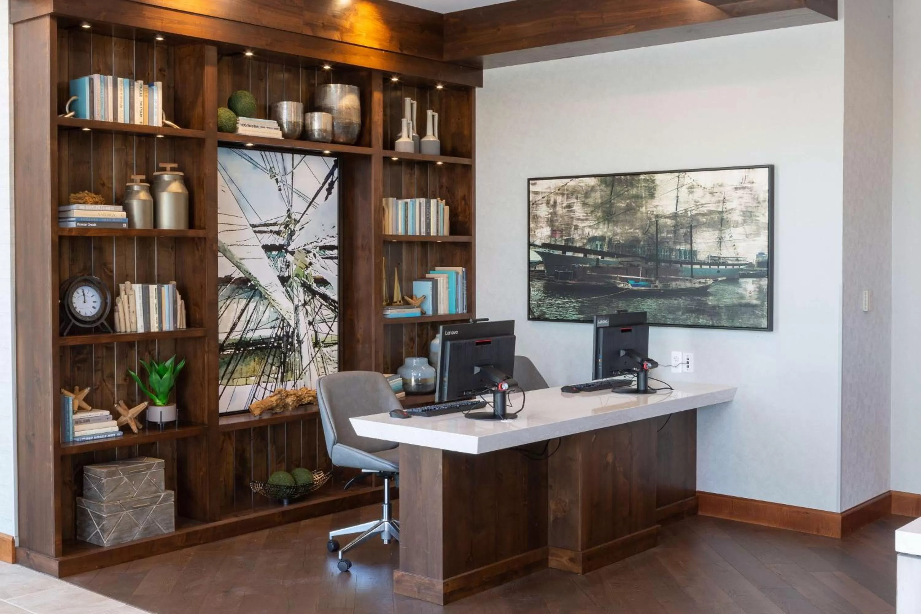 Business facilities in DoubleTree by Hilton Bay City - Riverfront