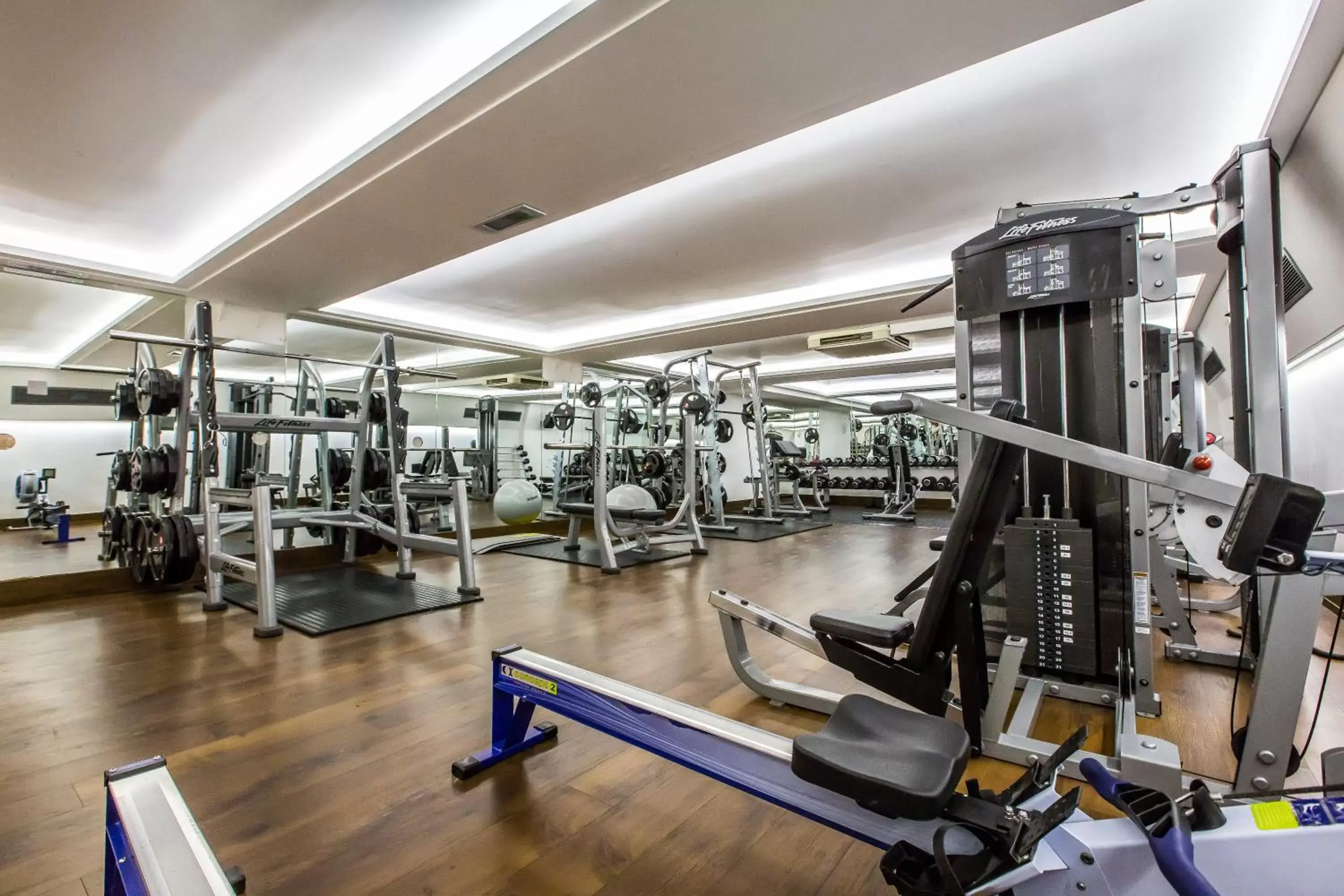 Fitness centre/facilities, Fitness Center/Facilities in Holiday Inn London Kensington High St., an IHG Hotel