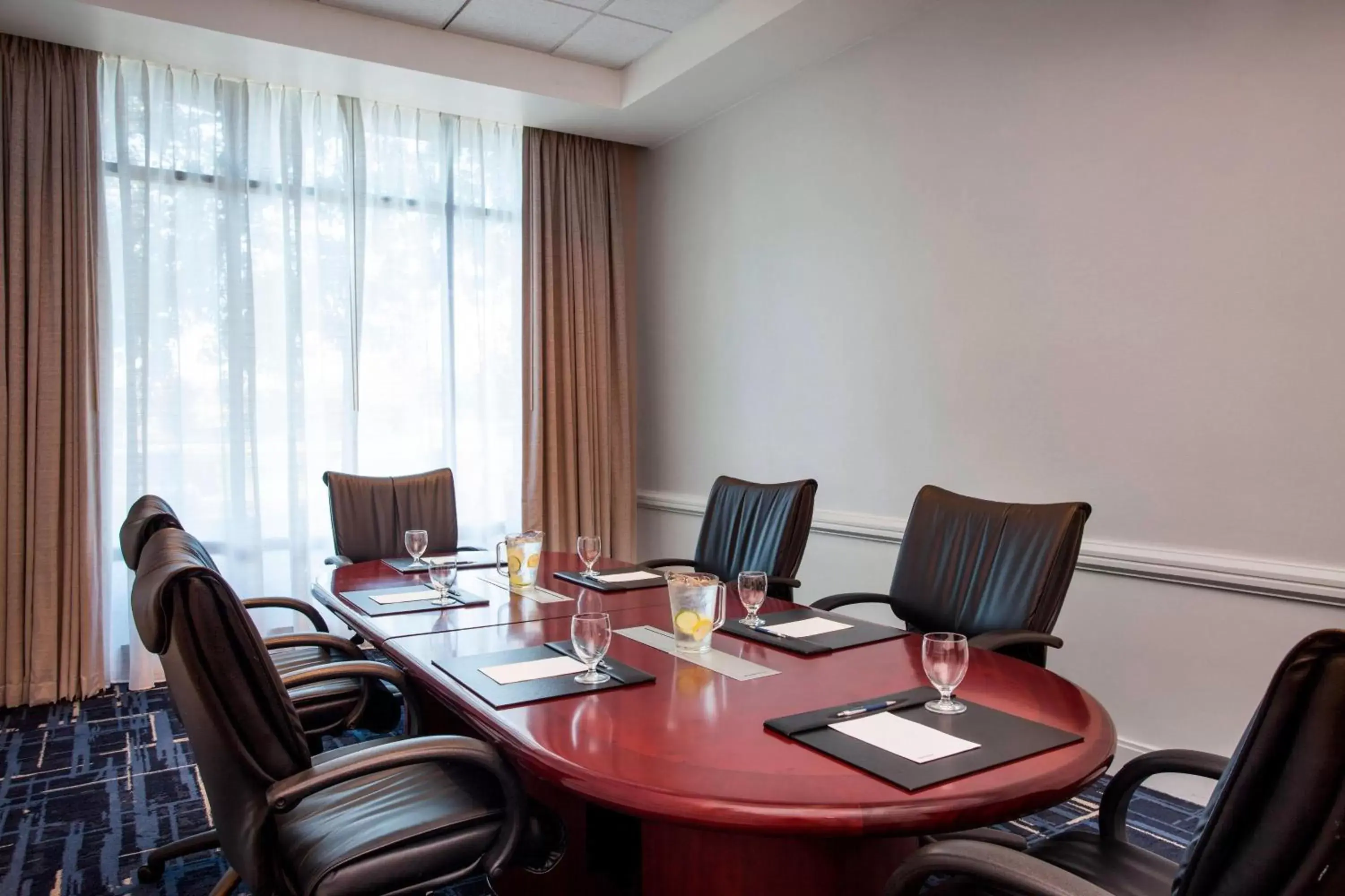 Meeting/conference room in Sheraton Suites Philadelphia Airport