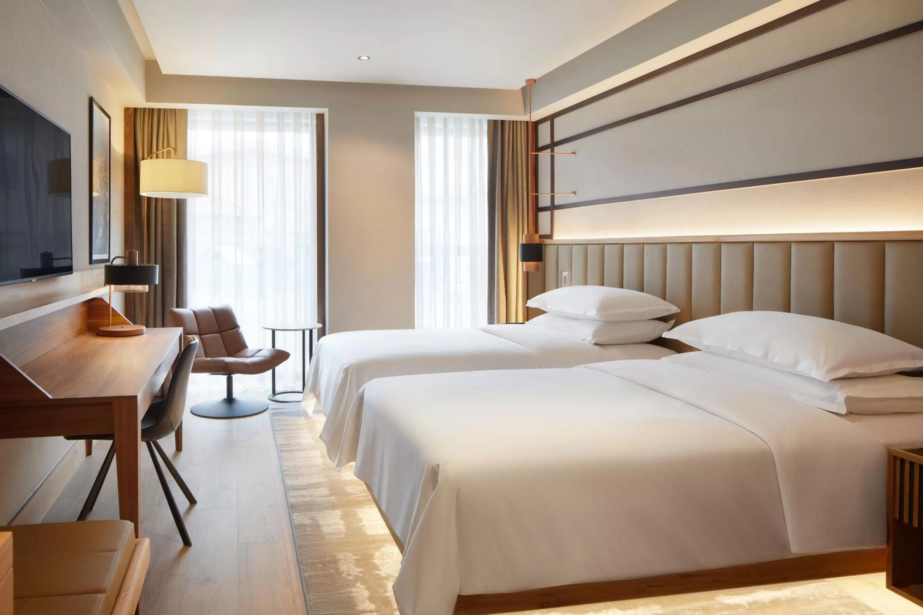 Photo of the whole room, Bed in Four Points by Sheraton Prishtina City