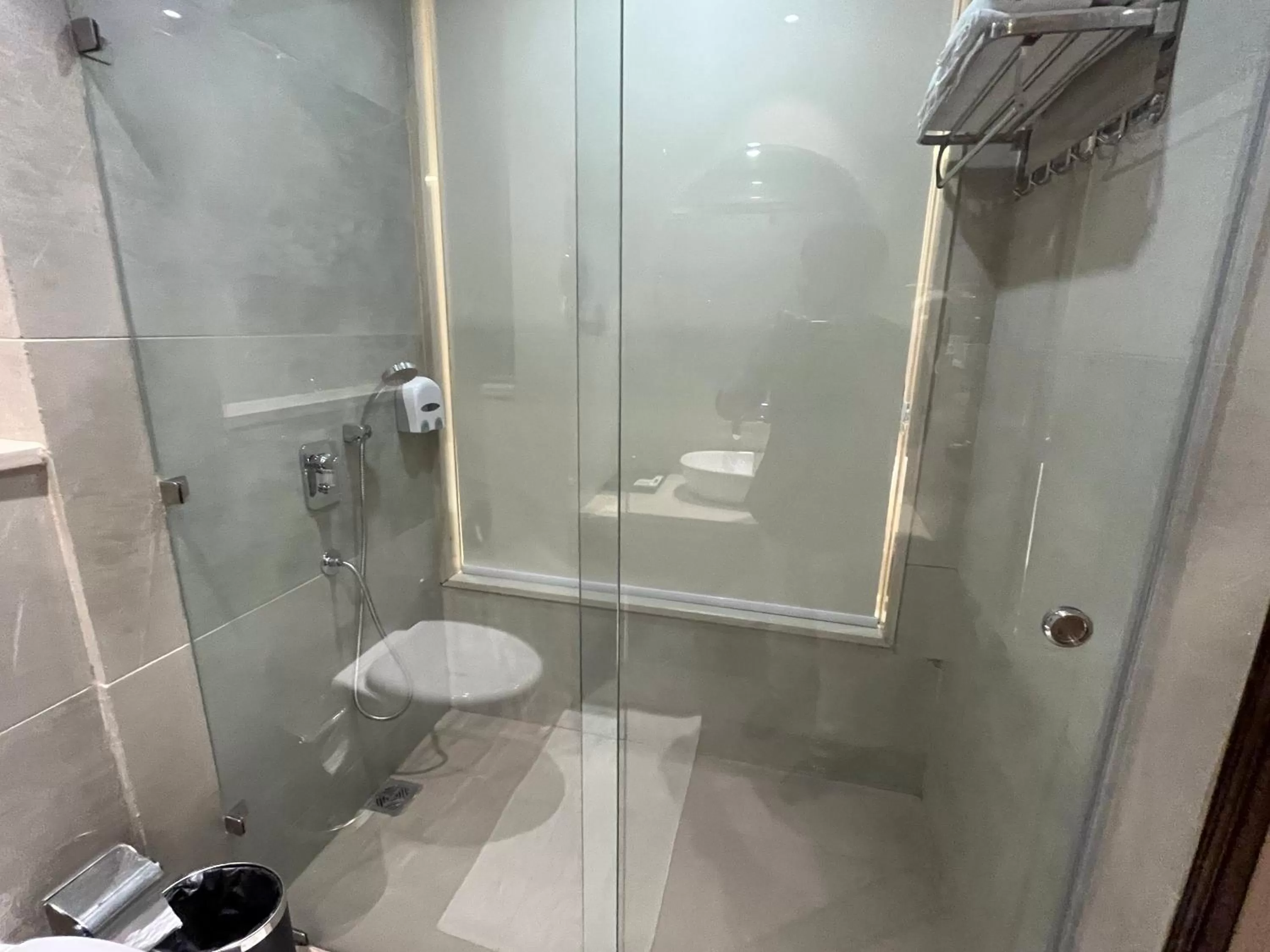 Bathroom in RRV Hotel